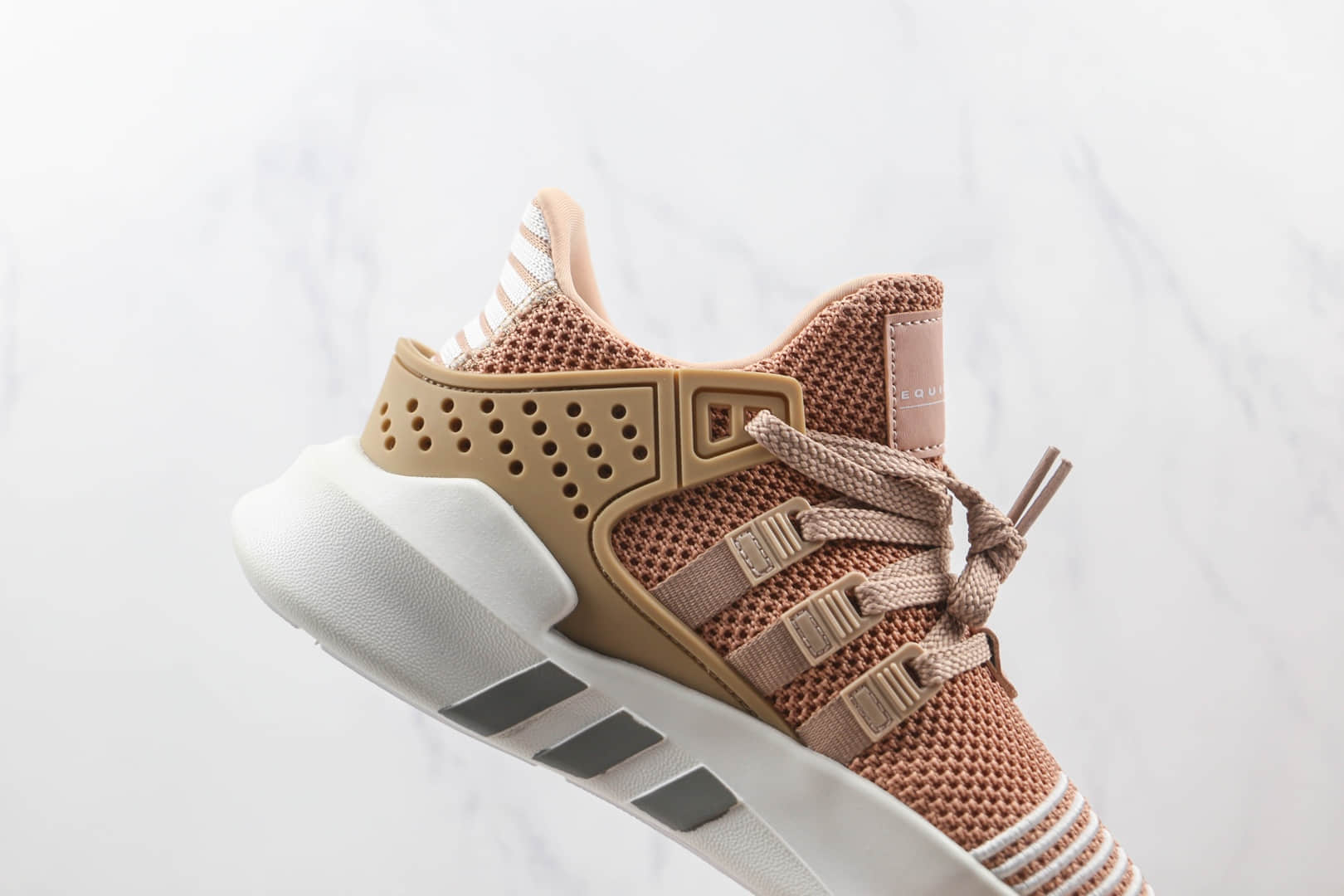 阿迪达斯Adidas EQT BASK ADV纯原版本三叶草支撑者系列粉色EQT复古慢跑鞋原档案数据开发 货号：AC7352