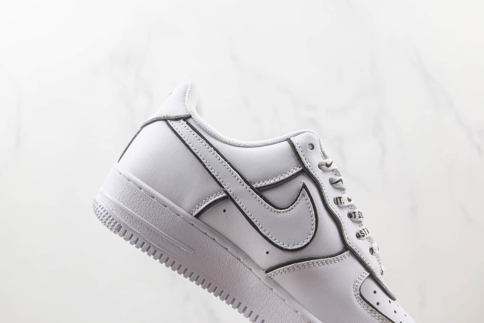 耐克Nike Air Force 1’07 Low纯原版本低帮空军一号斯图西黑缝线板鞋内置气垫 货号：BQ6425-109