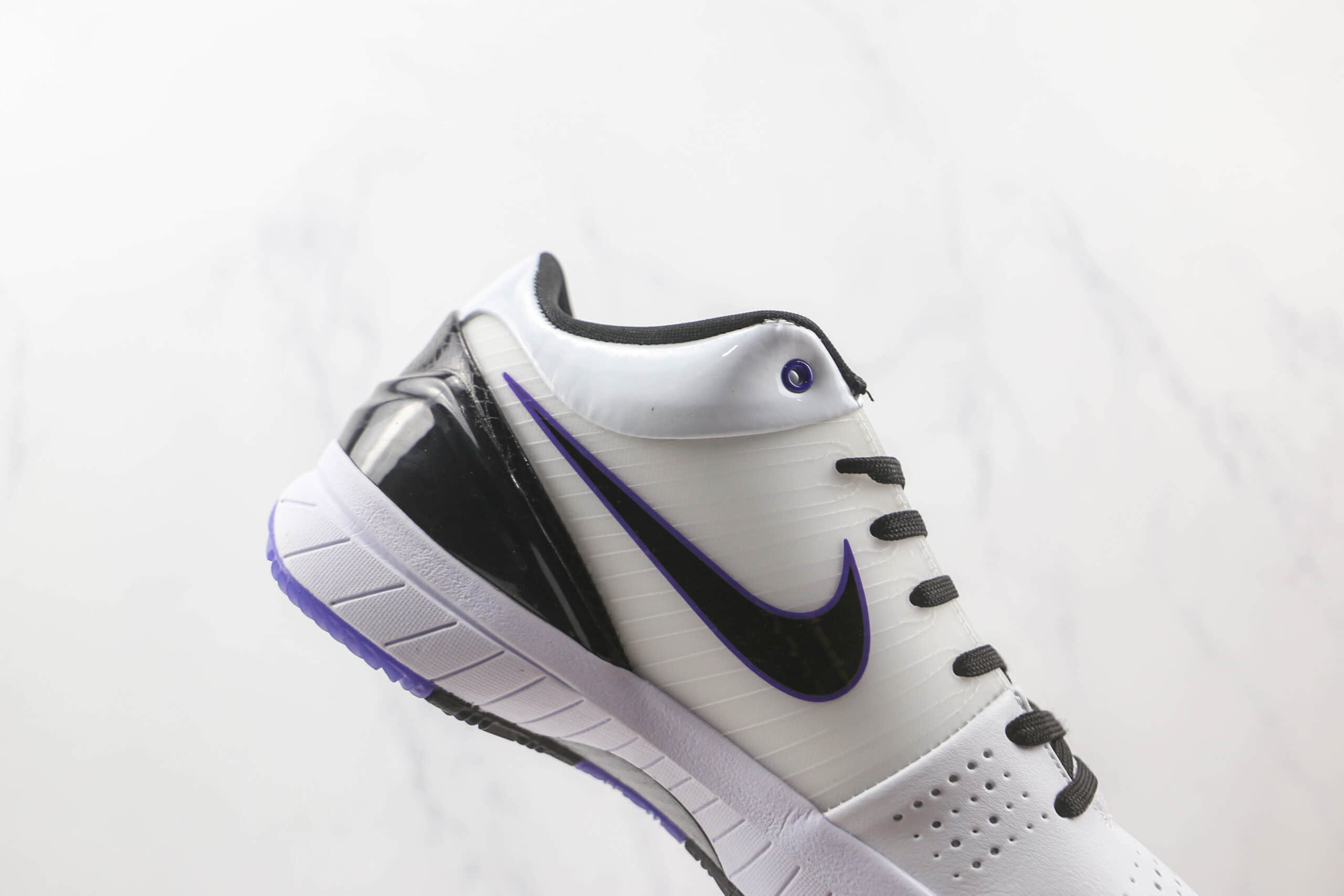 耐克Nike Zoom Kobe 4 lnline纯原版本科比4代白紫色篮球鞋内置碳板支持实战 货号：344335-101