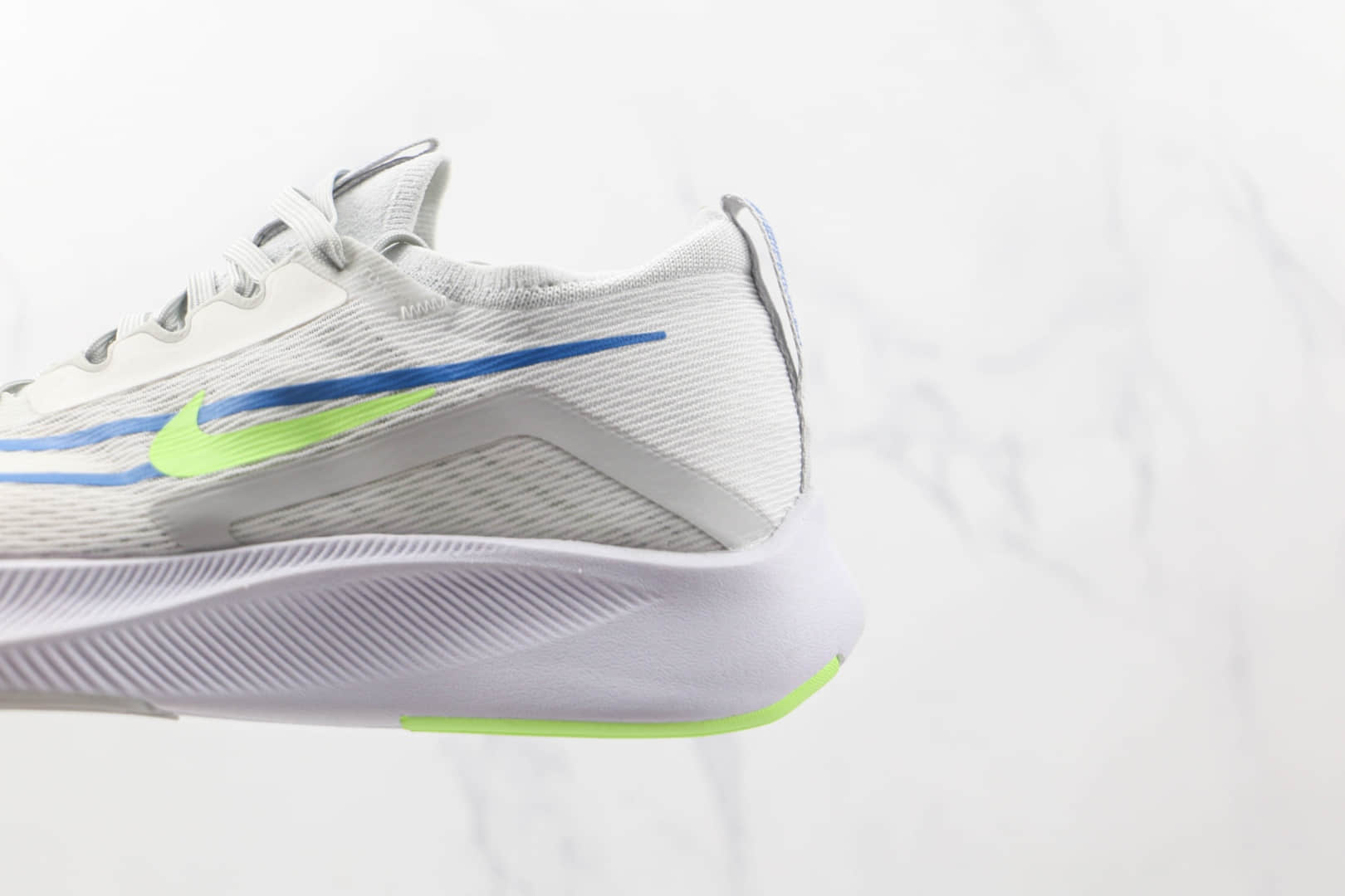 耐克Nike Zoom Fly 4纯原版本白黄色Fly4慢跑鞋原楦头纸板打造 货号：CT2392-100