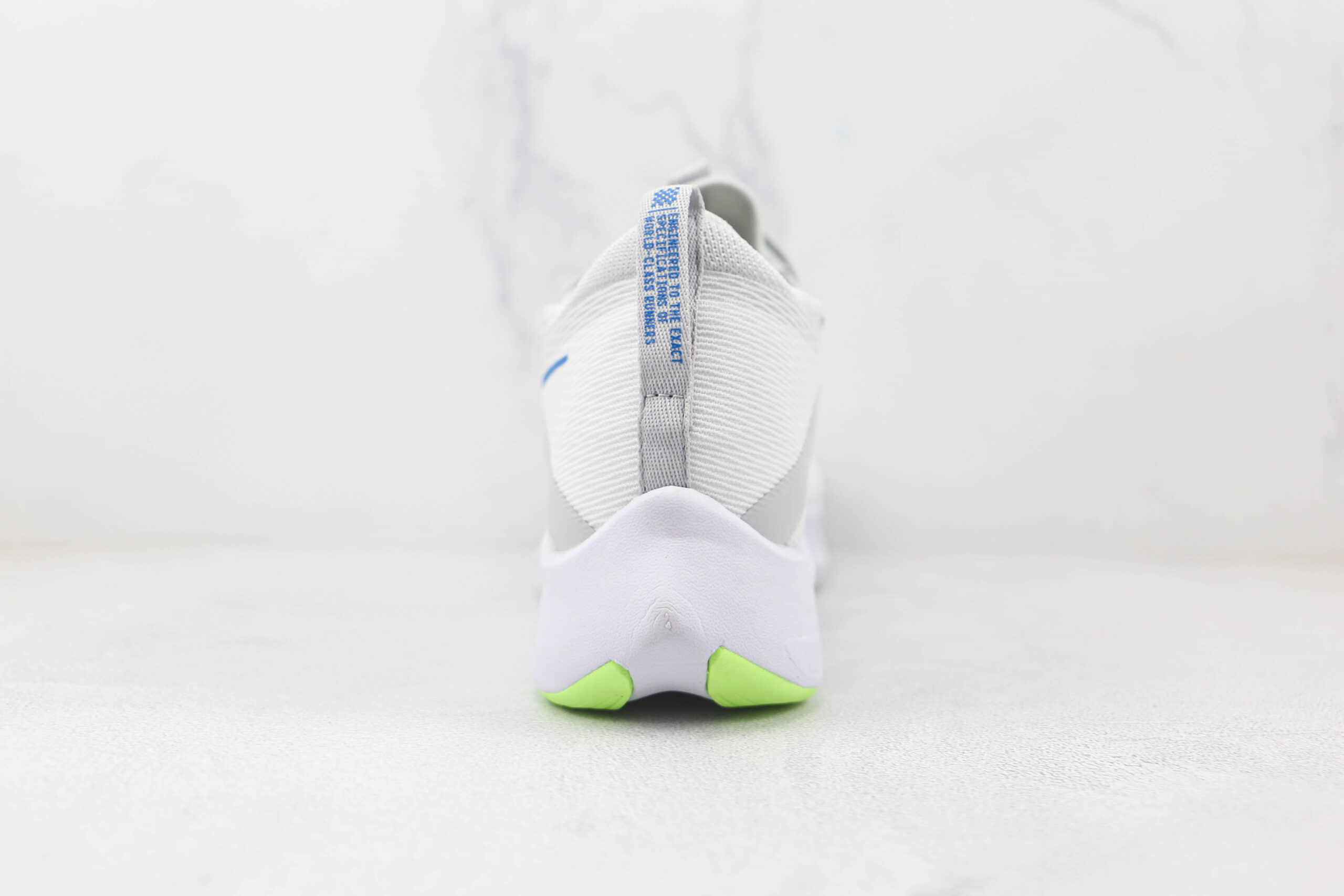 耐克Nike Zoom Fly 4纯原版本白黄色Fly4慢跑鞋原楦头纸板打造 货号：CT2392-100