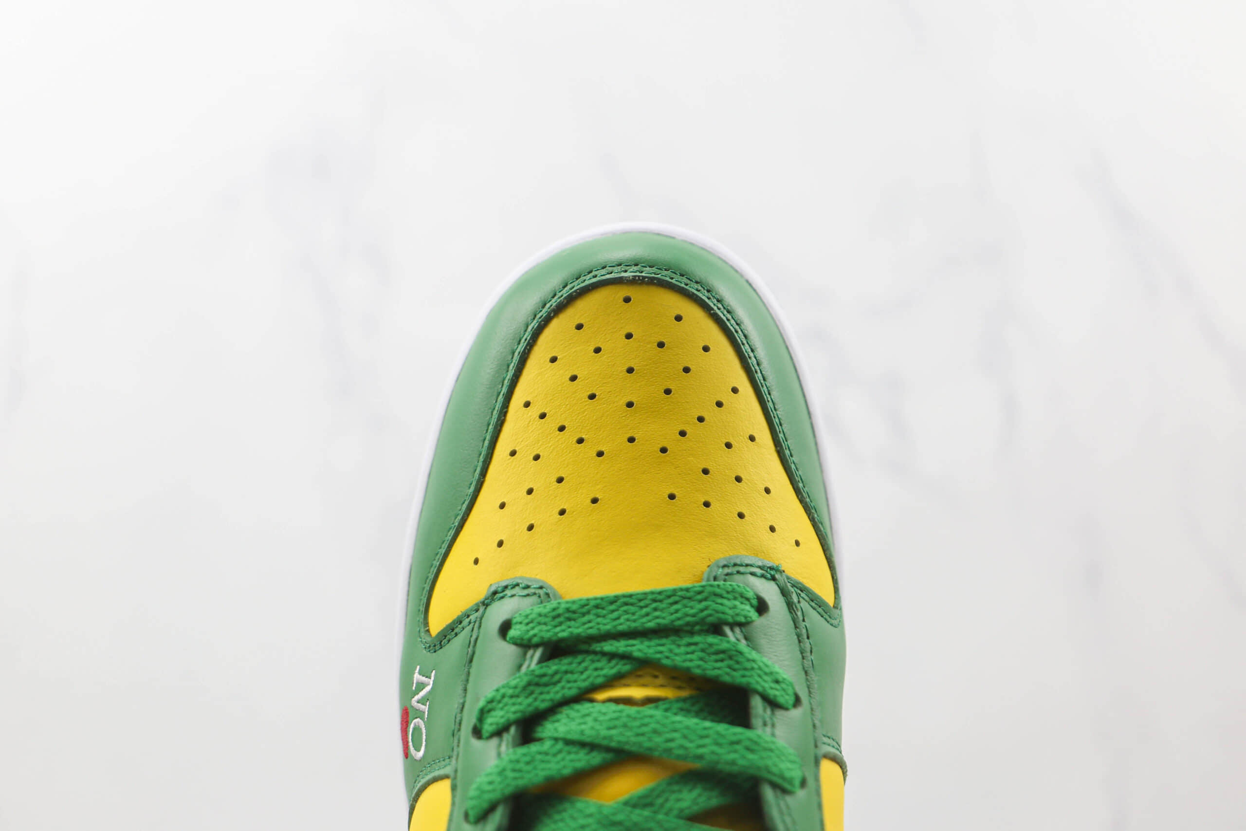 耐克Nike SB Dunk High By Any Means x Supreme联名款纯原版本高帮SB DUNK黄绿色板鞋原楦头纸板打造 货号：DN3741-700