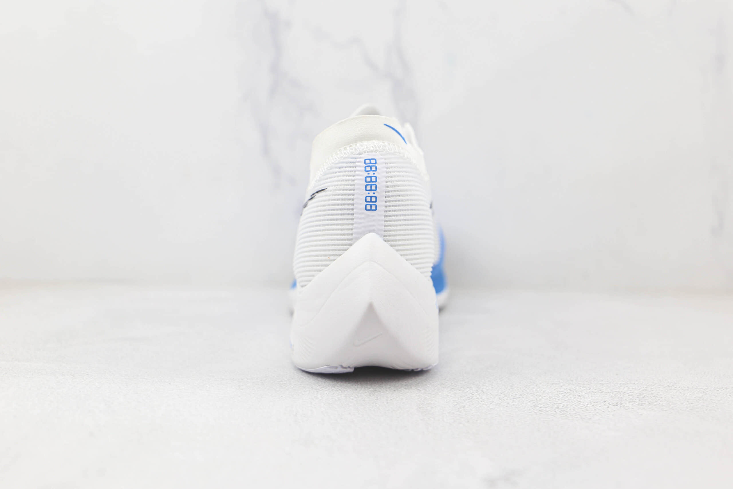 耐克Nike ZoomX VaporFly NEXT%2纯原版本马拉松白蓝色慢跑鞋原楦头纸板打造 货号：CU4111-102