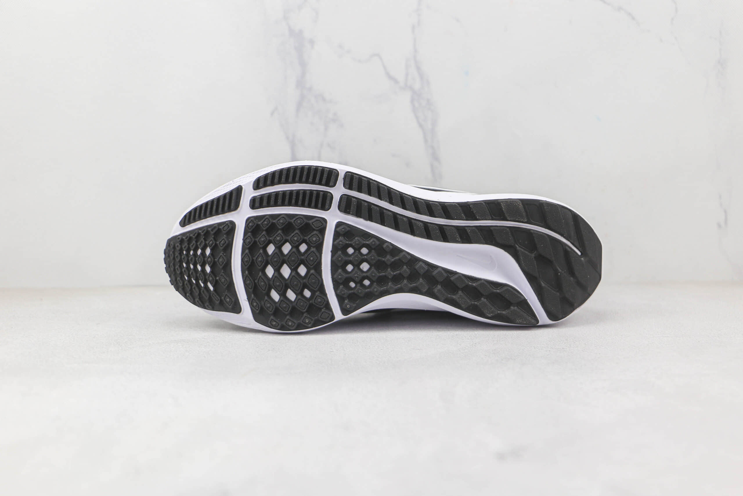耐克Nike Air Zoom Pegasus 39纯原版本登月39代黑白色针织透气慢跑鞋原楦头纸板打造 货号：DH4072-001