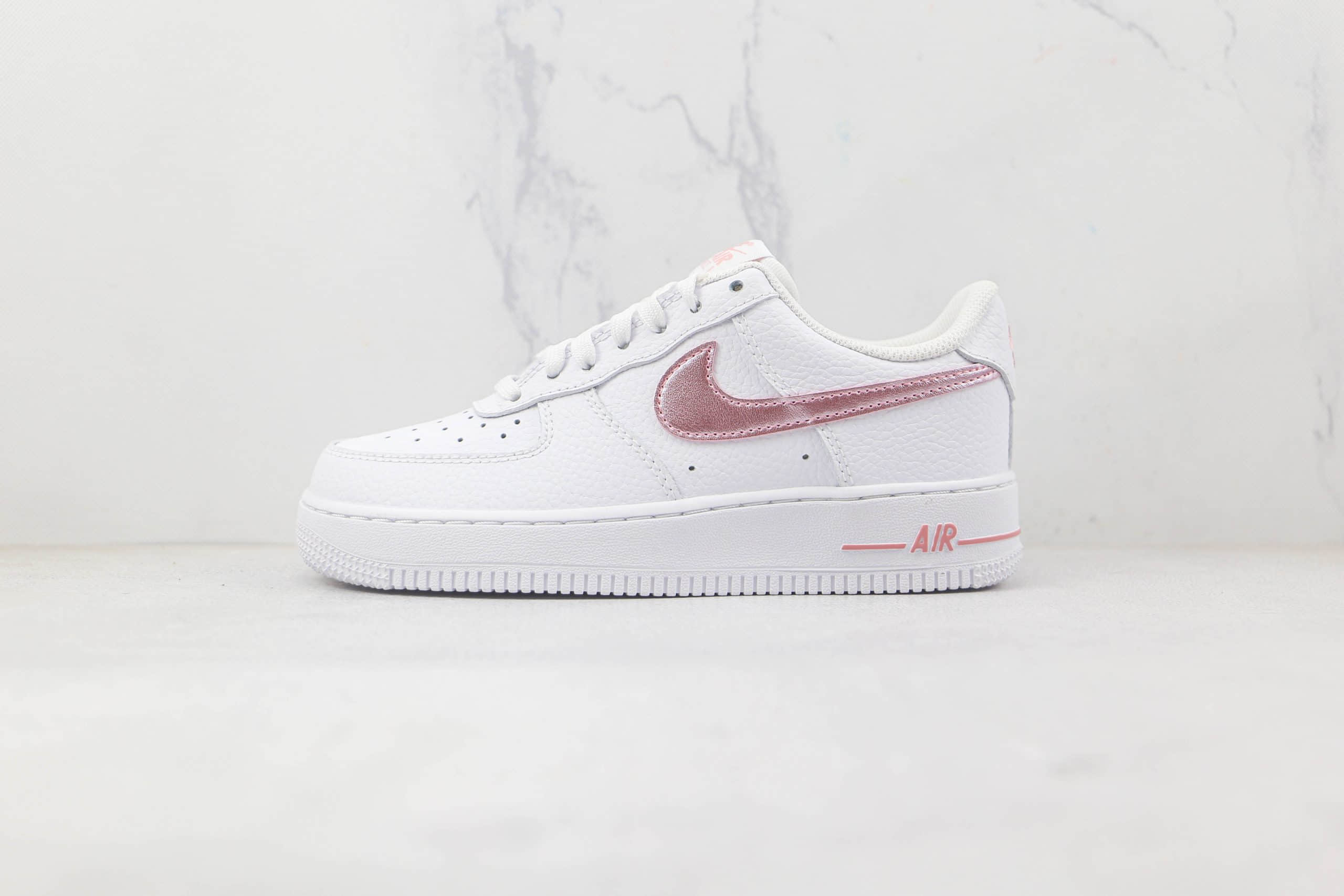 耐克Nike Air Force 1’07 Low纯原版本低帮空军一号白粉勾板鞋原楦头纸板打造 货号：CT3839-104