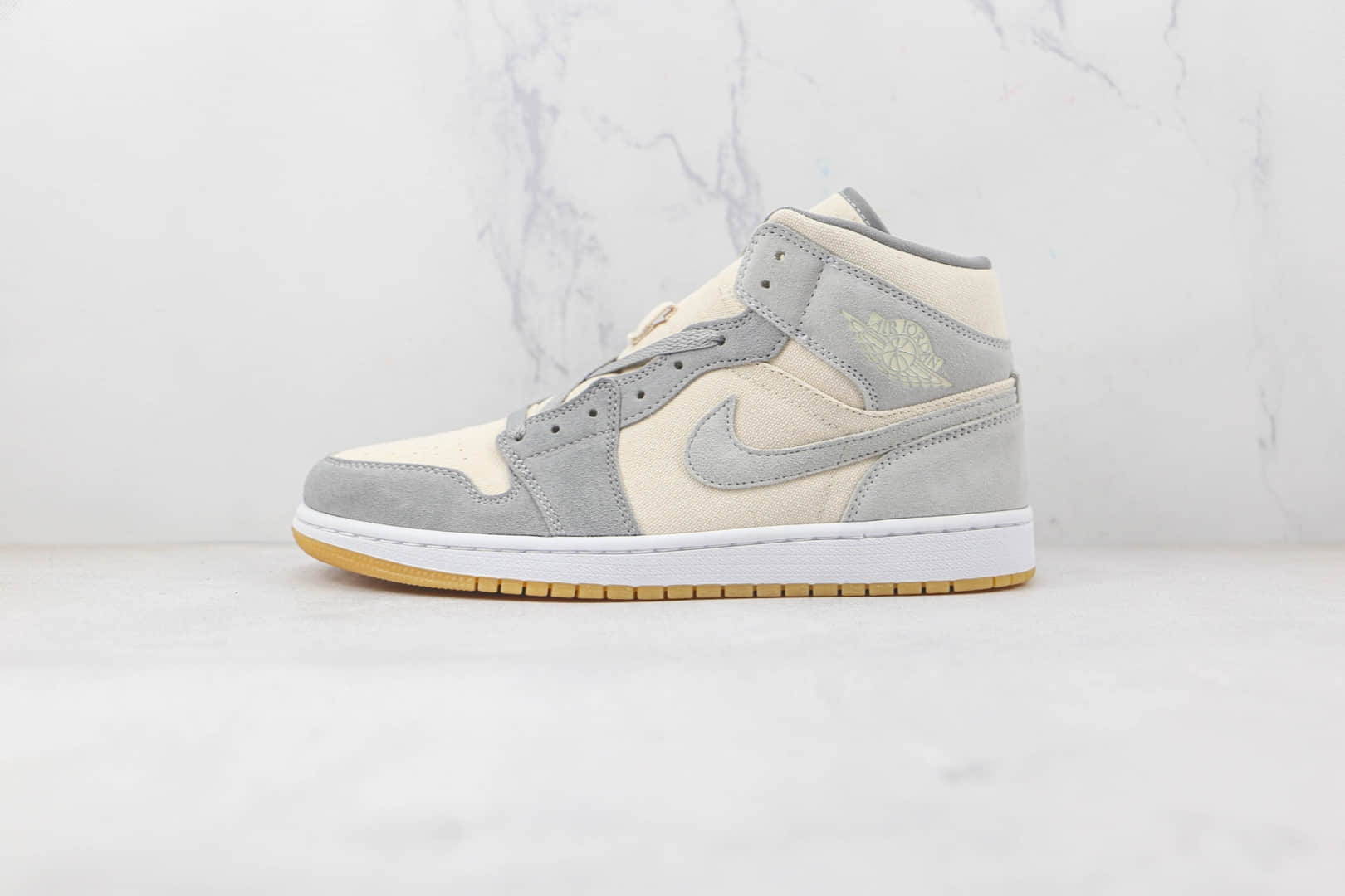 乔丹Air Jordan 1 Mid纯原版本中帮AJ1米灰色椰奶配色板鞋原档案数据开发 货号：DN4281-100
