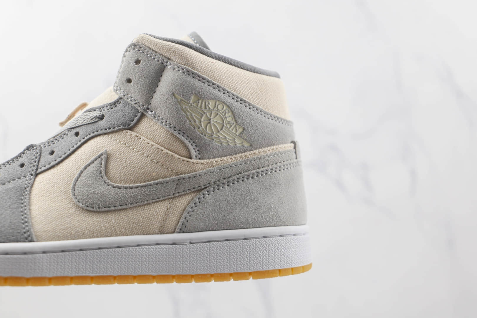 乔丹Air Jordan 1 Mid纯原版本中帮AJ1米灰色椰奶配色板鞋原档案数据开发 货号：DN4281-100