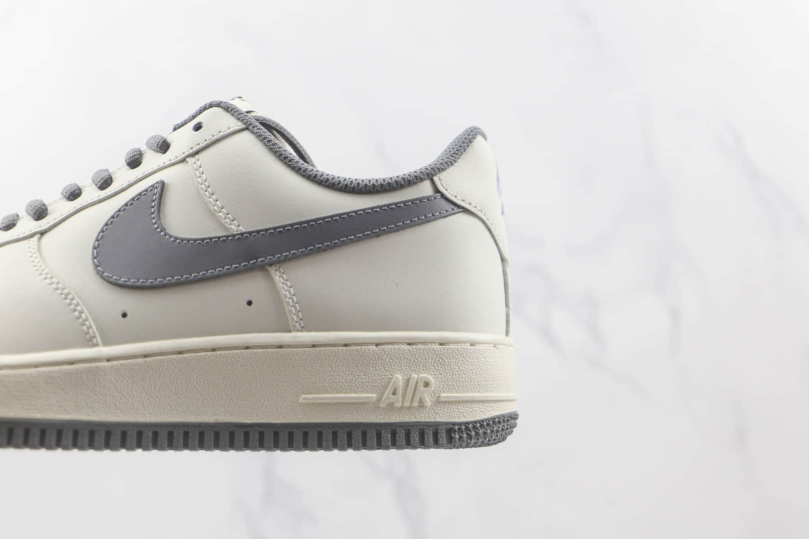 耐克Nike Air Force 1 Low纯原版本低帮空军一号白灰勾板鞋内置气垫 货号：CW5653-263