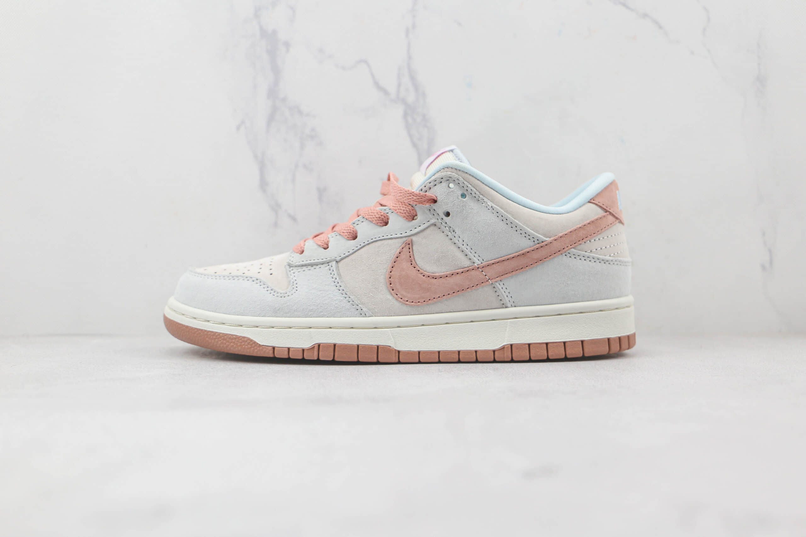 耐克Nike Dunk Low Fossil Rose纯原版本低帮SB DUNK白粉色化石玫瑰板鞋原鞋开模一比一打造 货号：DH7577-001