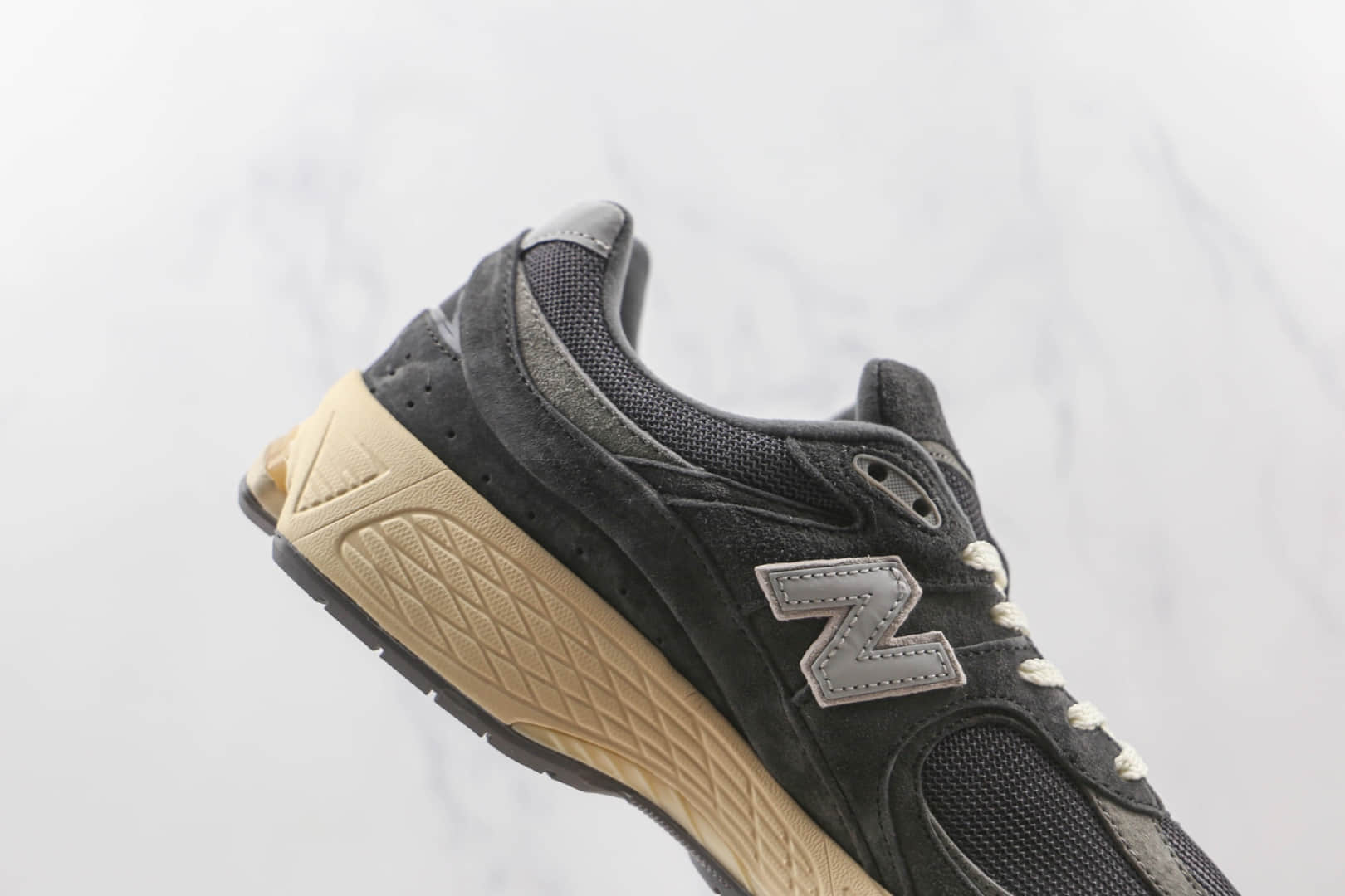 新百伦New Balance 2002纯原版本玫瑰金扣复古NB2002反光慢跑鞋原楦头纸板打造 货号：M2002RHO