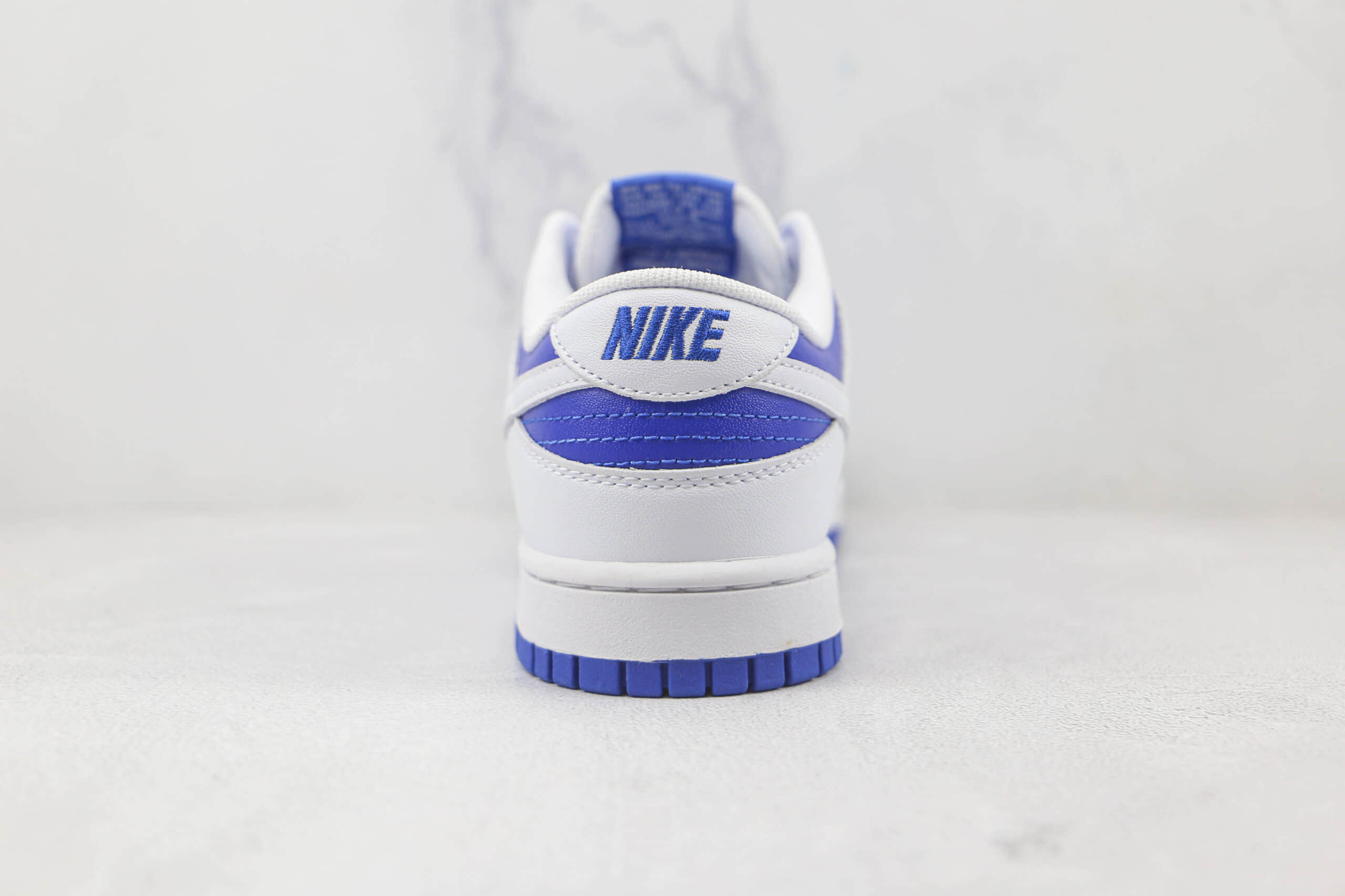 耐克Nike SB Dunk纯原版本低帮SB DUNK白蓝拼接板鞋原楦头纸板打造 货号：DD1391-401