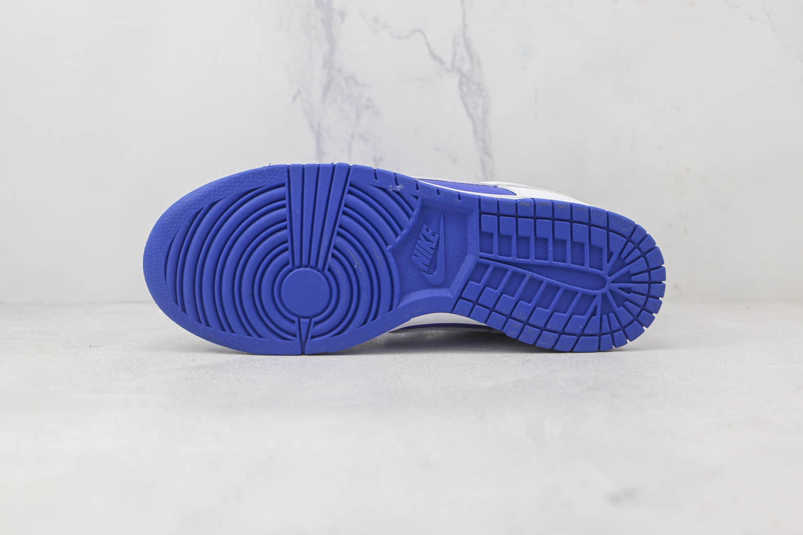 耐克Nike SB Dunk纯原版本低帮SB DUNK白蓝拼接板鞋原楦头纸板打造 货号：DD1391-401