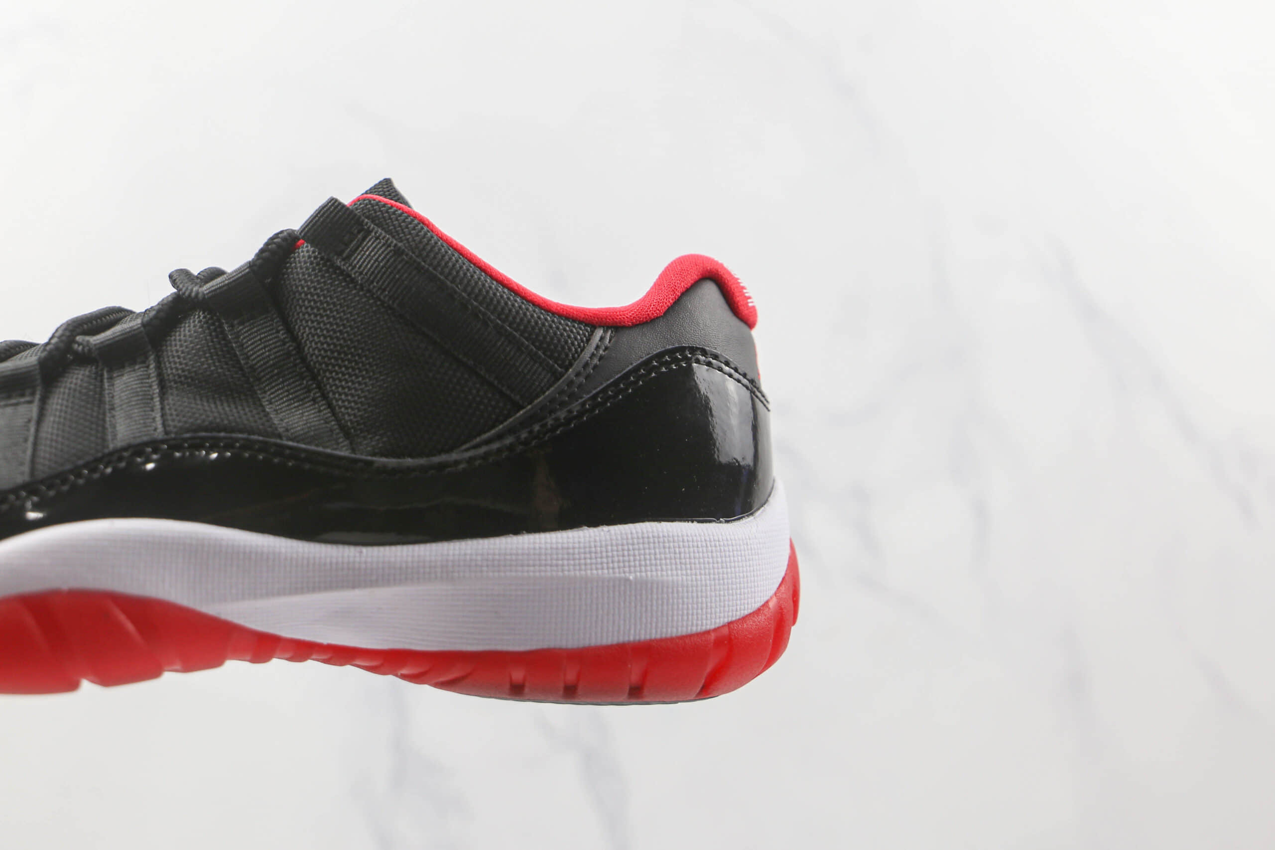 乔丹Air Jordan 11 Low Bred纯原版本低帮AJ11黑红篮球鞋原楦头纸板打造支持实战 货号：528896-012