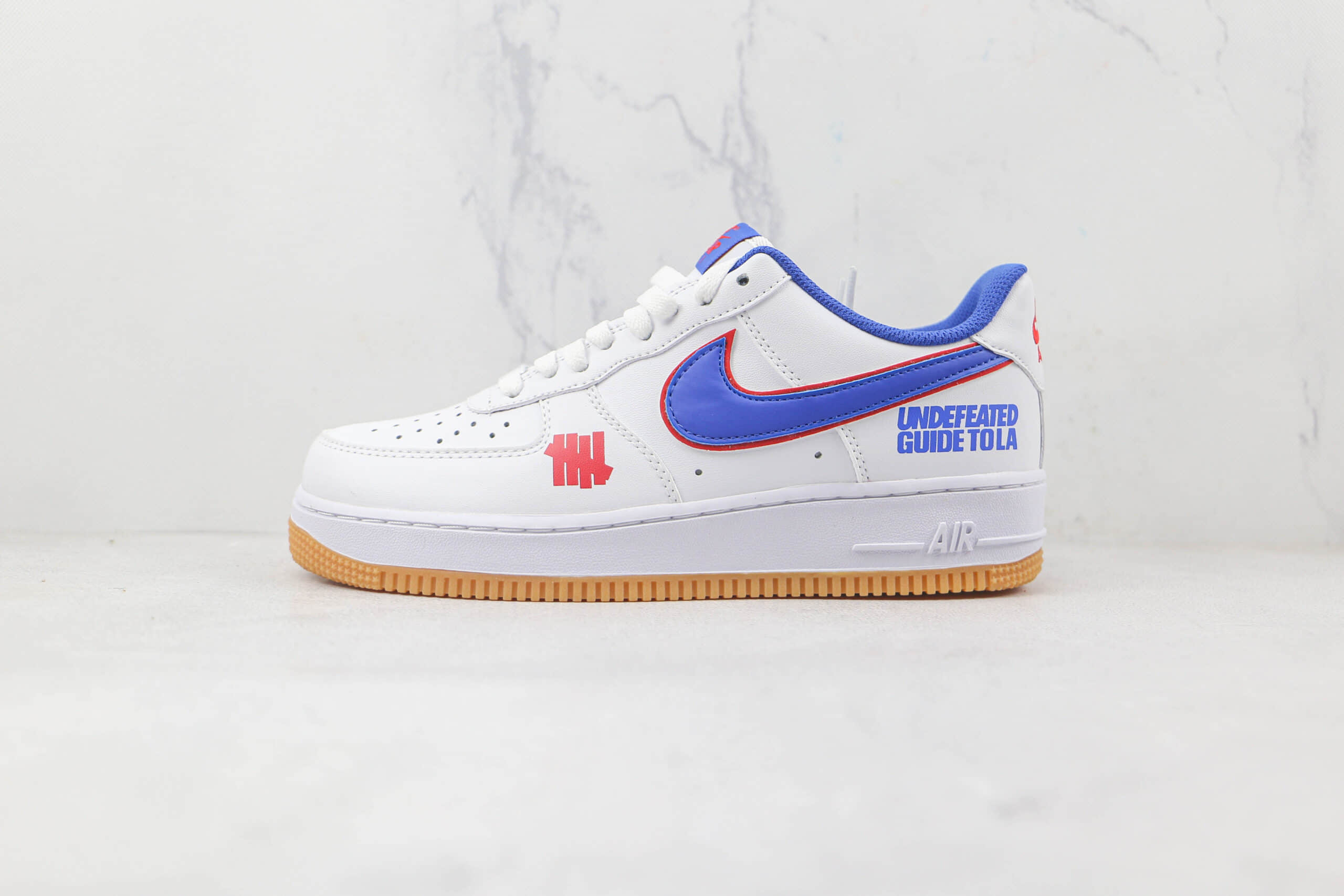 耐克Nike Air Force 1’07 Low x Undefeated联名款纯原版本低帮空军一号生胶底白蓝色板鞋内置气垫 货号：DM8461-100