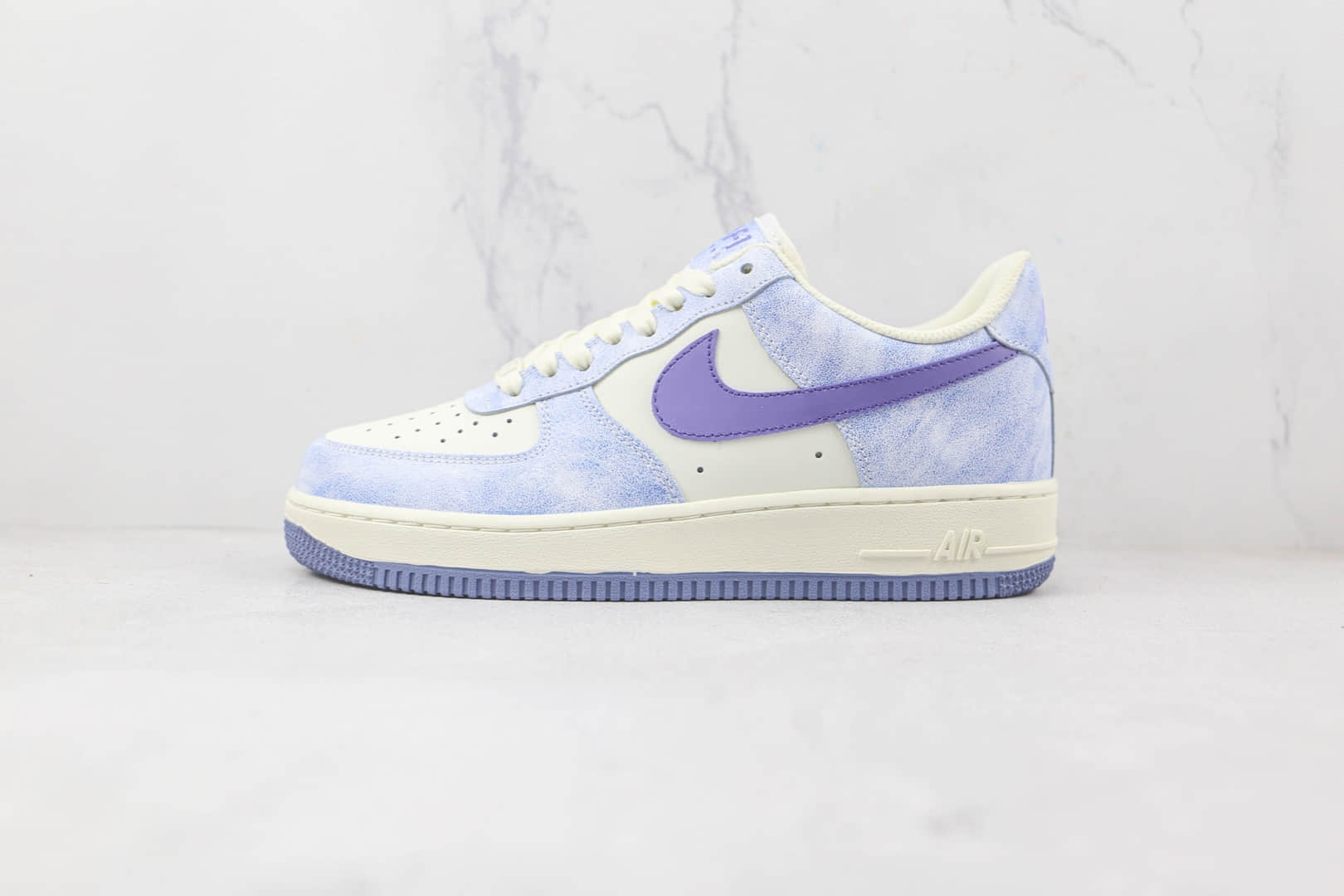 耐克Nike Air Force 1’07 Low纯原版本低帮空军一号紫色板鞋内置气垫 货号：GK9978-022