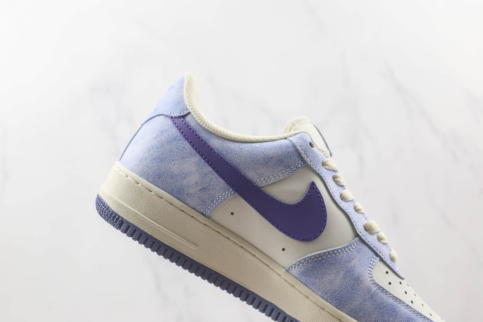 耐克Nike Air Force 1’07 Low纯原版本低帮空军一号紫色板鞋内置气垫 货号：GK9978-022