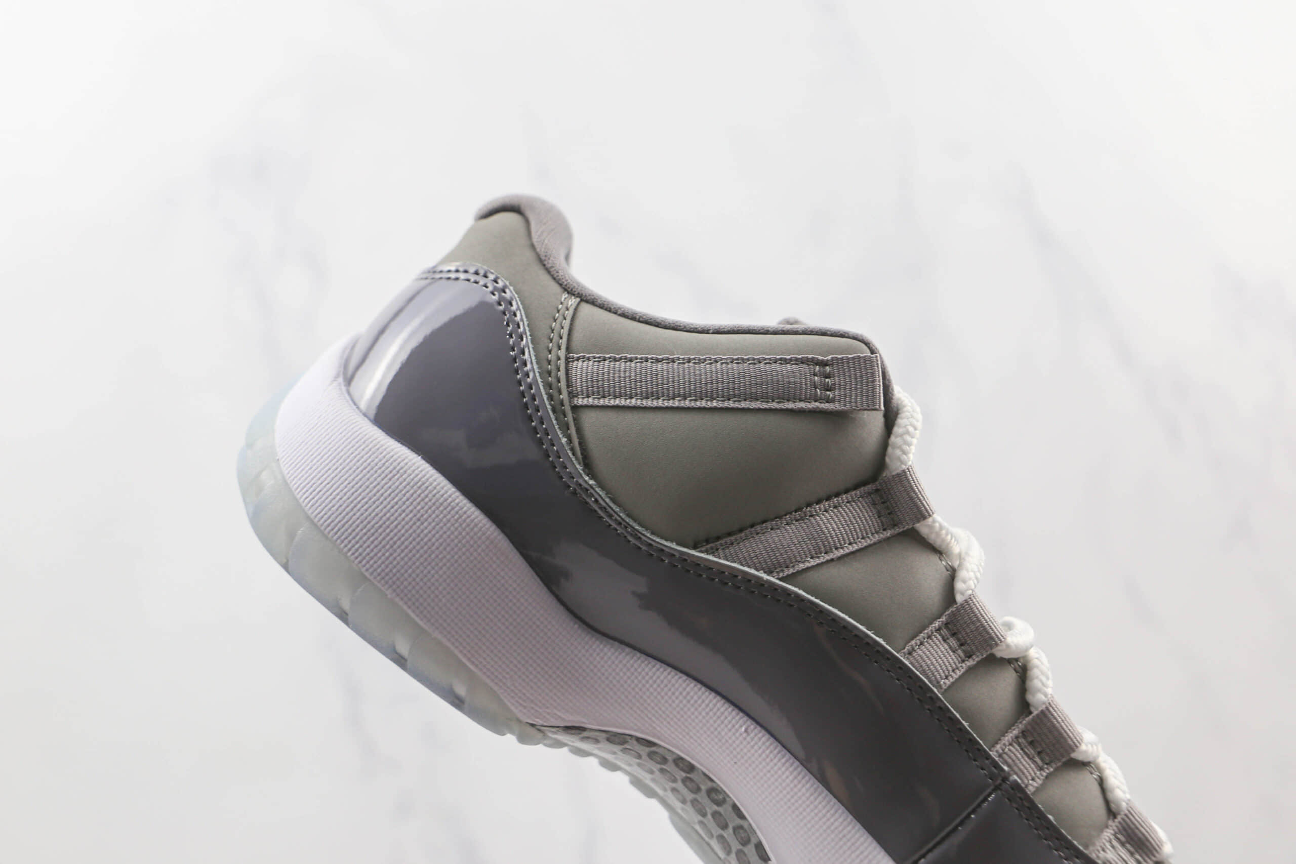 乔丹Air Jordan 11 Bred纯原版本低帮AJ11灰色篮球鞋内置气垫碳板支持实战 货号：528896-003