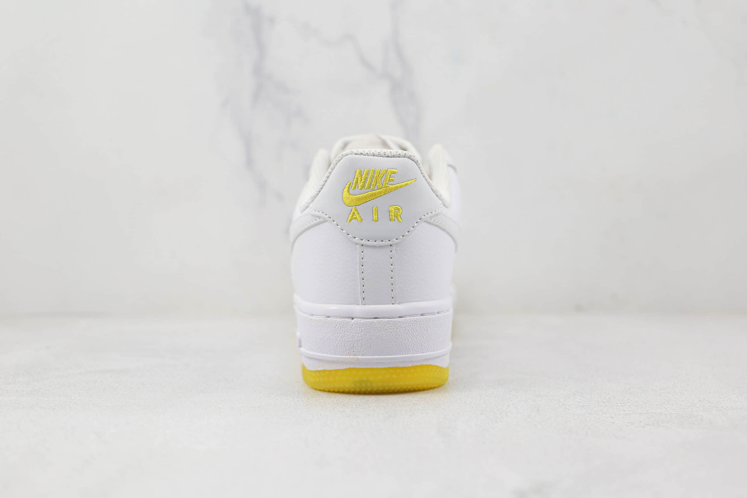 耐克Nike Air Force 1’07 Low纯原版本低帮空军一号小花白黄色板鞋内置气垫 货号：CR6566-099