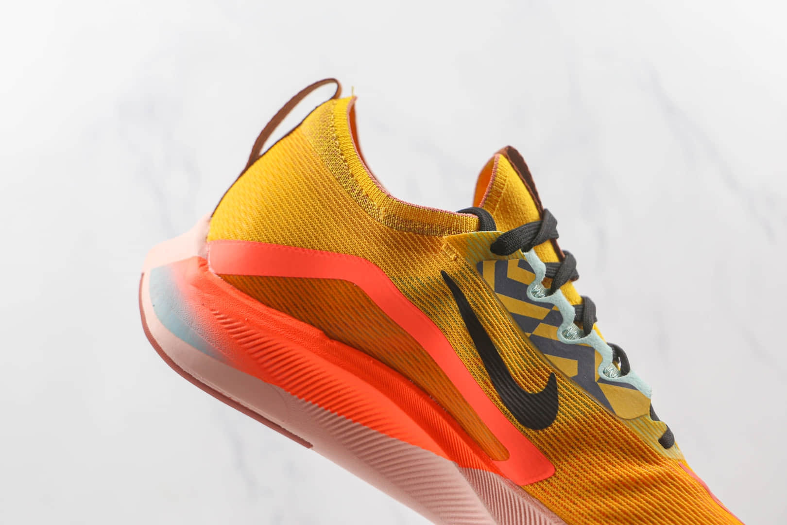 耐克Nike Zoom Fly 4纯原版本黄色Flyknit跑步鞋原盒原标原楦头纸板打造 货号：DO2421-739