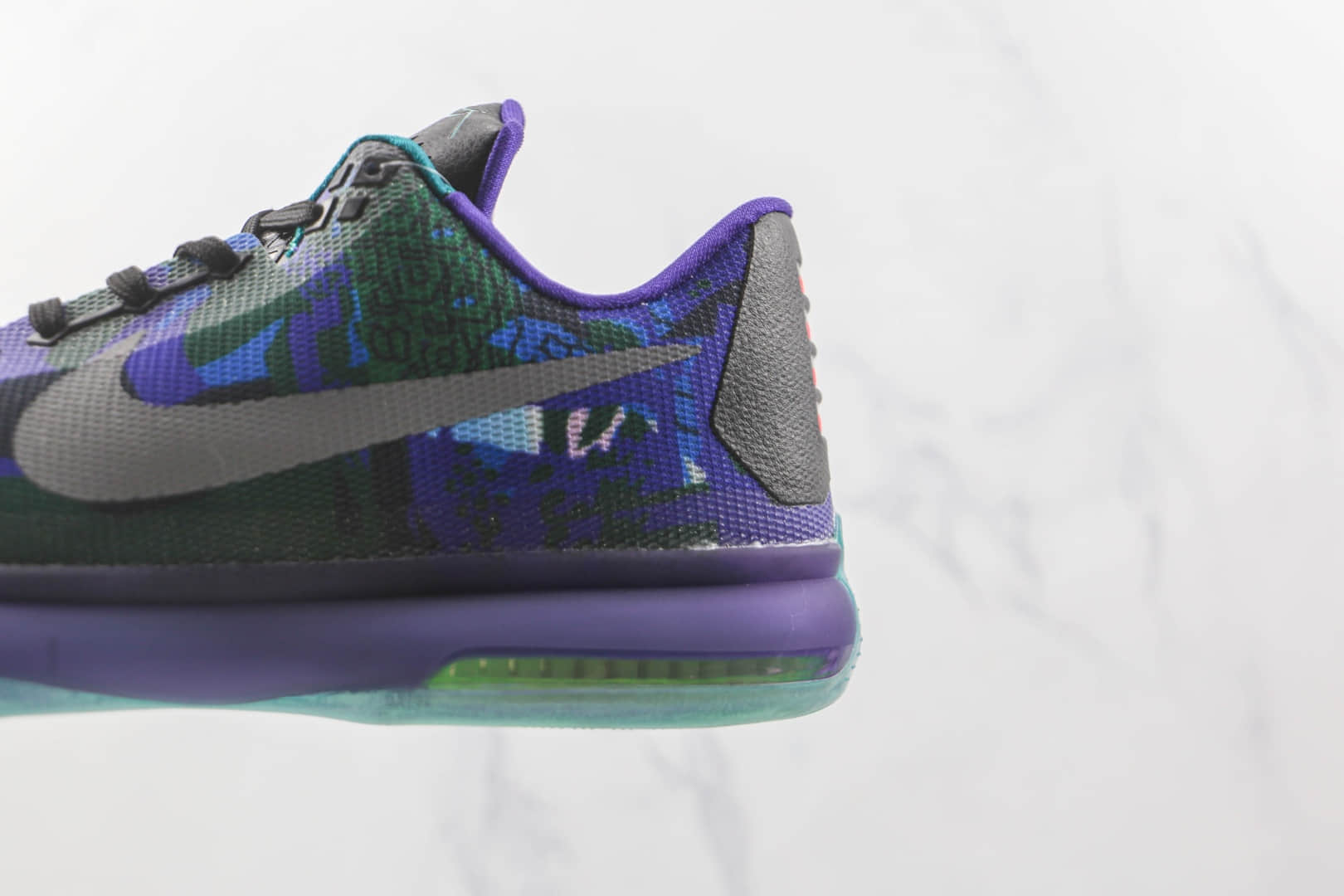 耐克Nike Zoom Kobe 10 Elite Low BHM纯原版本科比10代篮球鞋原档案数据开发支持实战 货号：705317-305