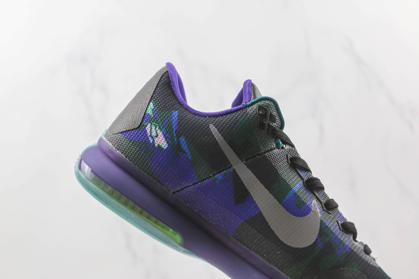 耐克Nike Zoom Kobe 10 Elite Low BHM纯原版本科比10代篮球鞋原档案数据开发支持实战 货号：705317-305