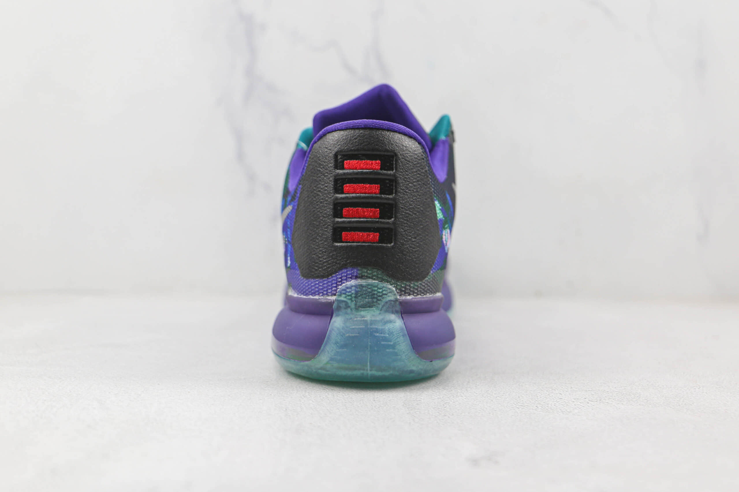 耐克Nike Zoom Kobe 10 Elite Low BHM纯原版本科比10代篮球鞋原档案数据开发支持实战 货号：705317-305