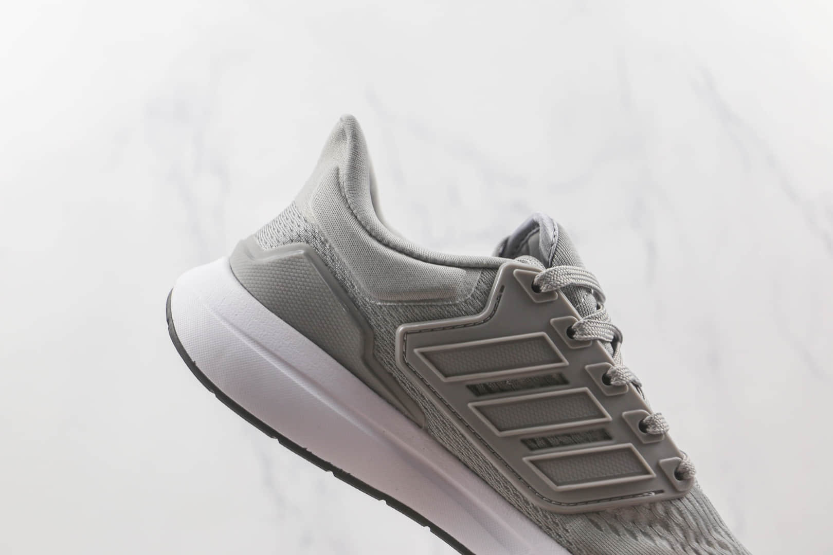 阿迪达斯Adidas EQ21 RUN纯原版本灰色复古跑鞋原楦头纸板打造原盒原标 货号：HOO519