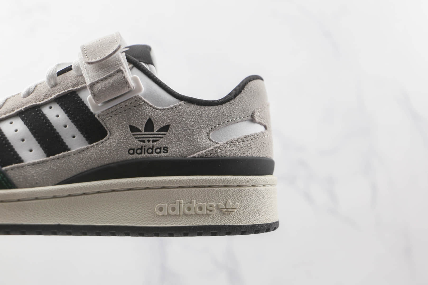 阿迪达斯adidas originals Forum 84 low纯原版本灰绿色复古板鞋原档案数据开发 货号：GY8203