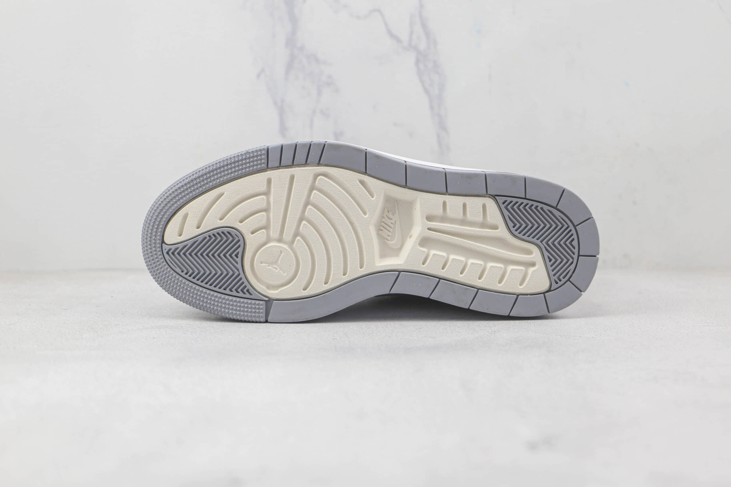 乔丹Air Jordan 1 Elevate Low SE Wolf Grey纯原版本低帮AJ1厚底烟灰板鞋原档案数据开发 货号：DH7004-100