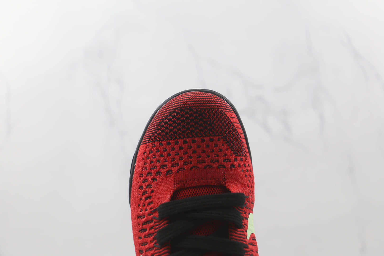 耐克Nike Kobe 9 Low University Red纯原版本科比9代夜光公牛红配色篮球鞋原档案数据开发 货号：639045-600