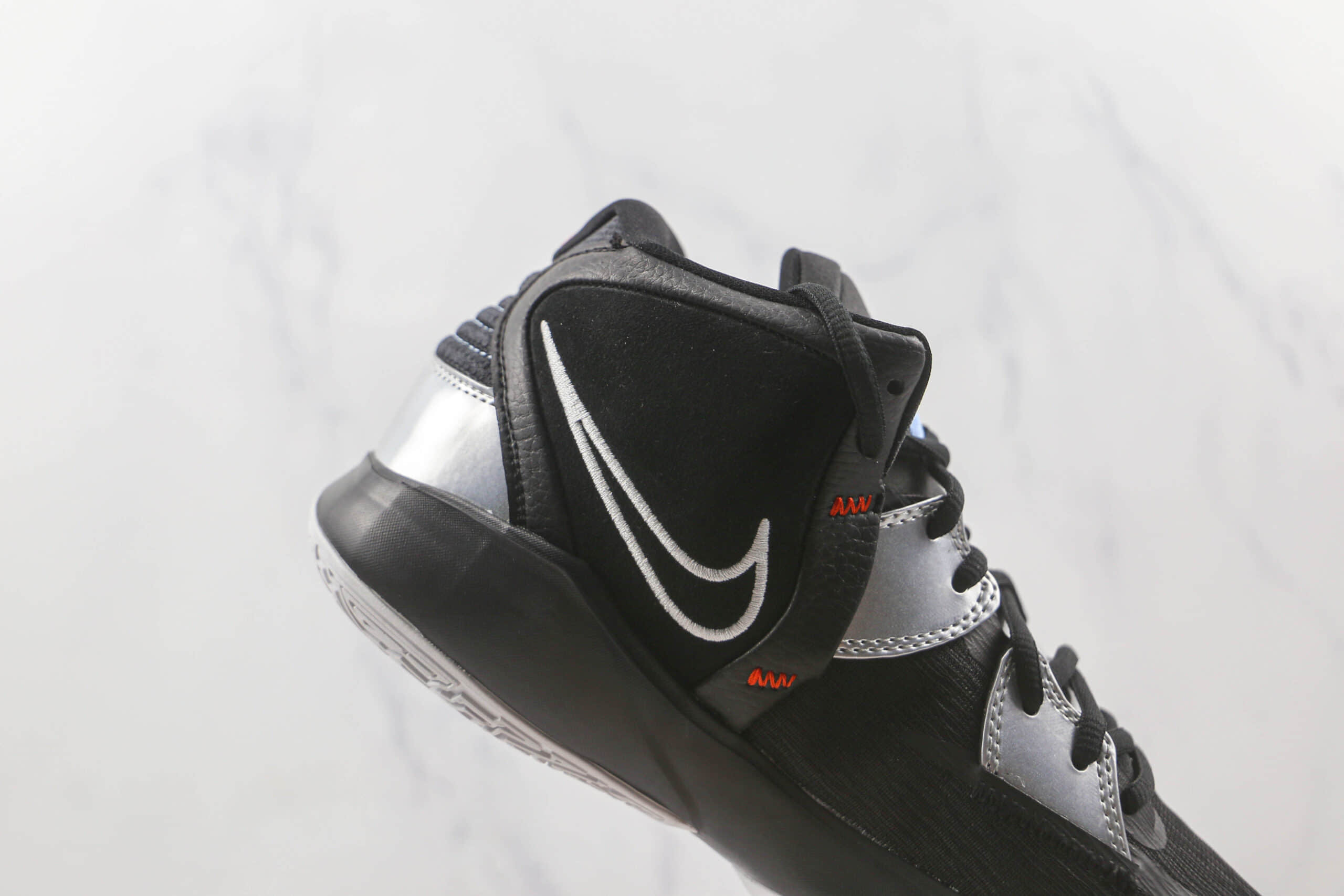 耐克Nike Kyrie 8 EP纯原版本欧文8代实战篮球鞋原档案数据开发原盒原标 货号：DC9134-001