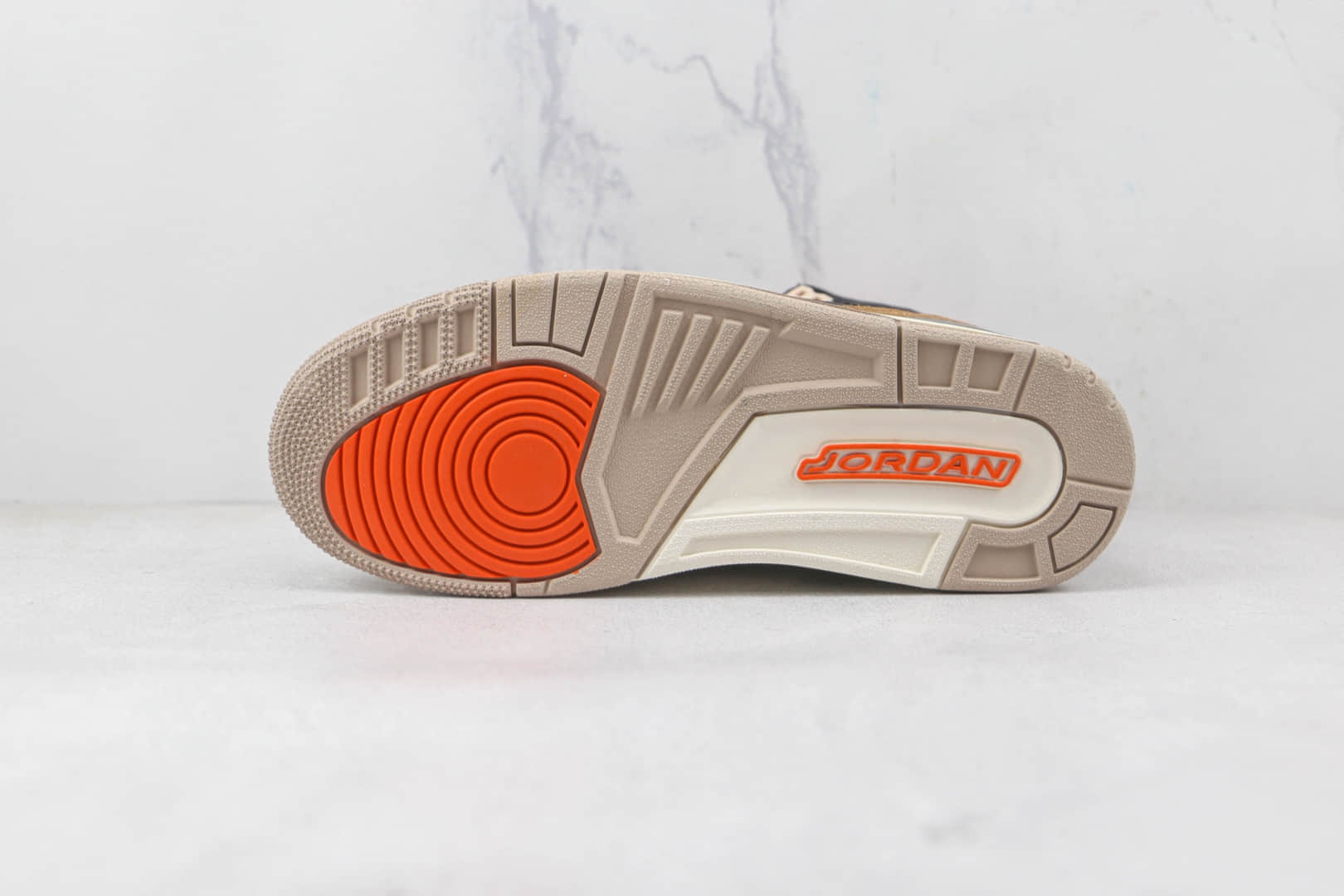 乔丹Air Jordan 3 Desert Cement纯原版本高帮AJ3黑水泥象皮爆裂纹篮球鞋原档案数据开发 货号：CT8532-008