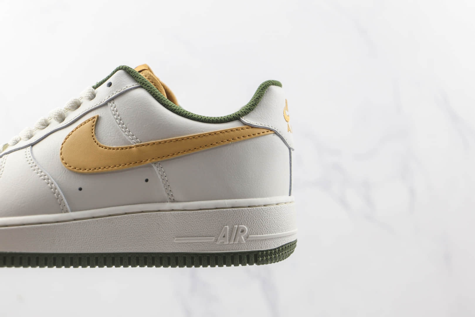 耐克Nike Air Force 1’07 Low纯原版本低帮空军一号白绿黄板鞋内置气垫 货号：LS9042-108