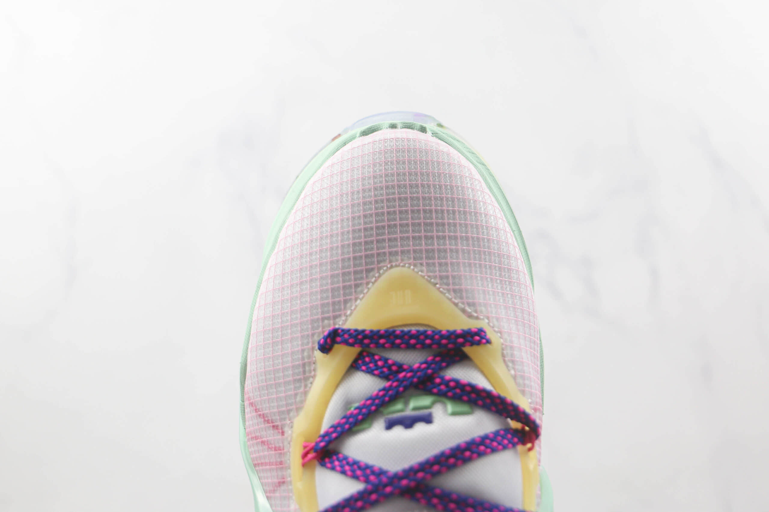 耐克Nike Lebron XIX EP纯原版本詹姆斯19代实战篮球鞋原档案数据开发 货号：DH8460-900