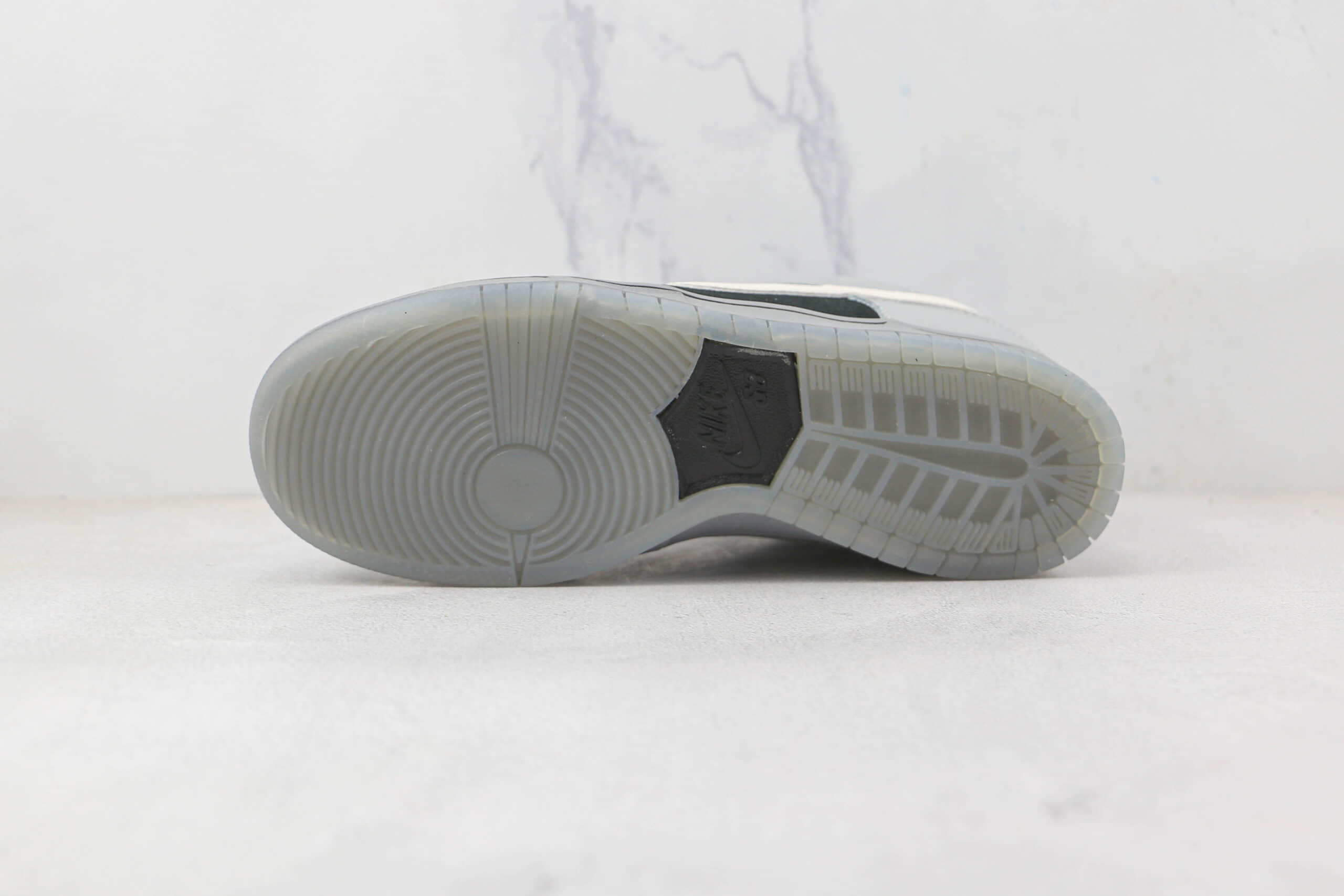 耐克Nike Dunk SB Low纯原版本低帮SB DUNK白灰黑板鞋原档案数据开发 货号：313170-014