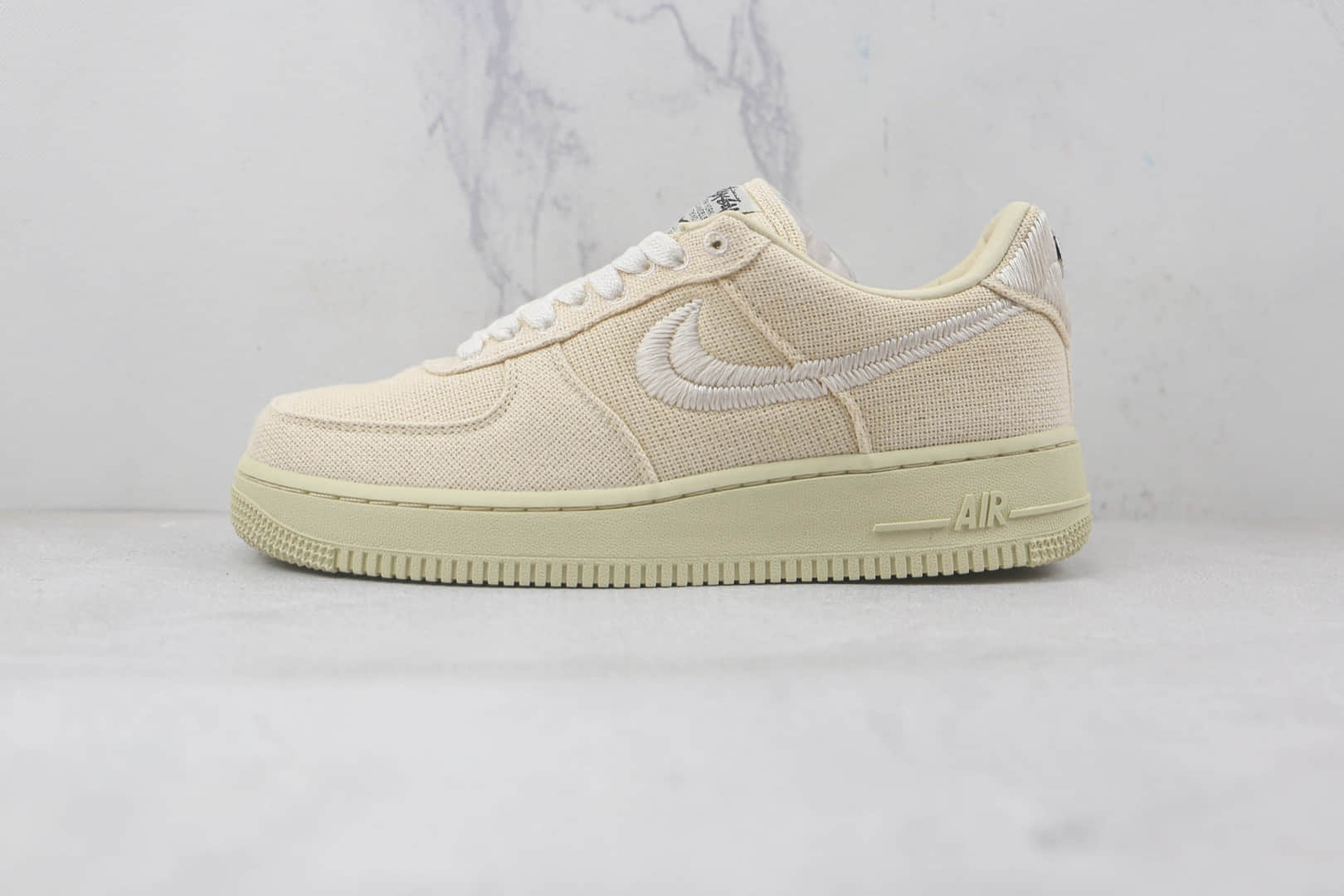 耐克Nike Air Force 1’07 Low纯原版本低帮空军一号斯图西联名款米色板鞋内置气垫 货号：CZ9084-200