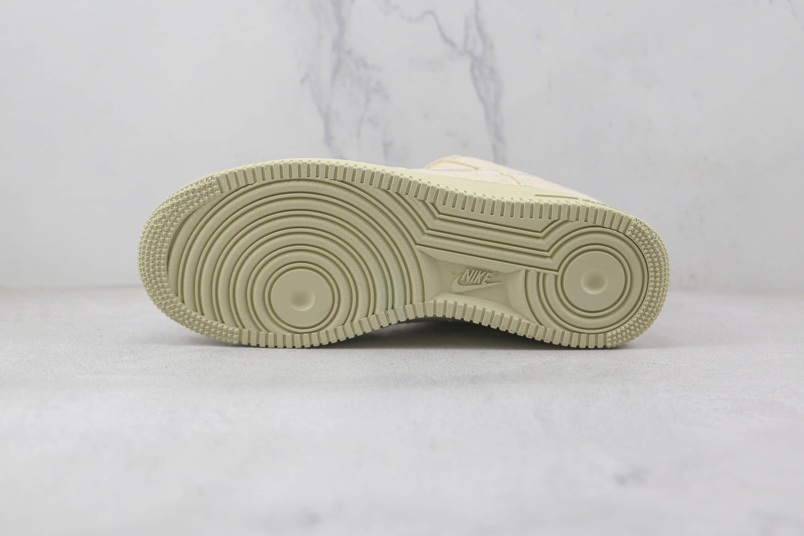 耐克Nike Air Force 1’07 Low纯原版本低帮空军一号斯图西联名款米色板鞋内置气垫 货号：CZ9084-200