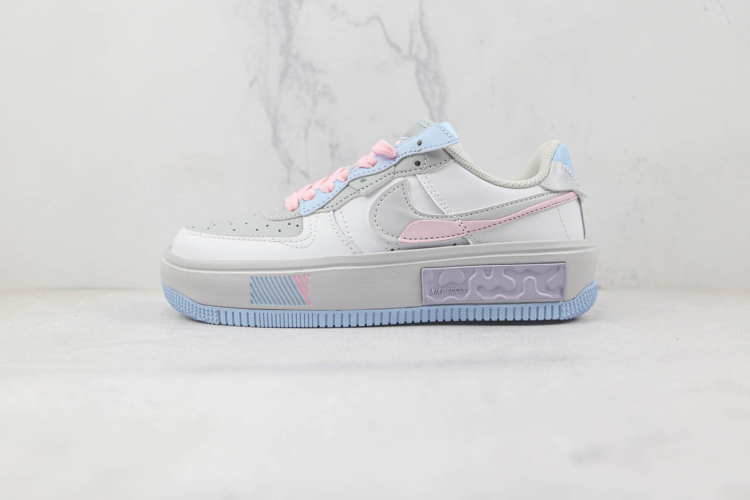 耐克Nike Air Force 1’07 Low纯原版本低帮空军一号马卡龙配色板鞋内置气垫 货号：CW6688-605