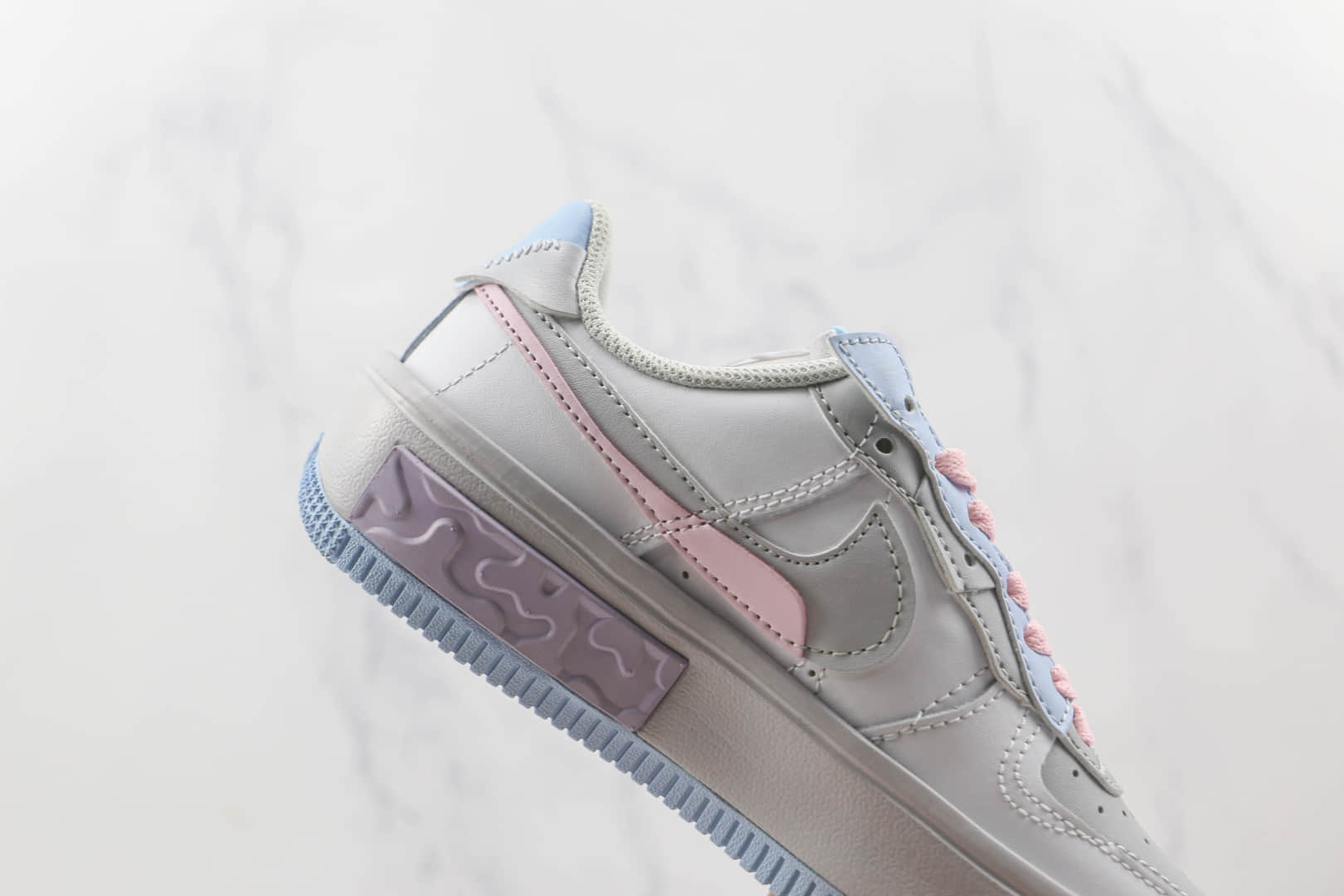 耐克Nike Air Force 1’07 Low纯原版本低帮空军一号马卡龙配色板鞋内置气垫 货号：CW6688-605