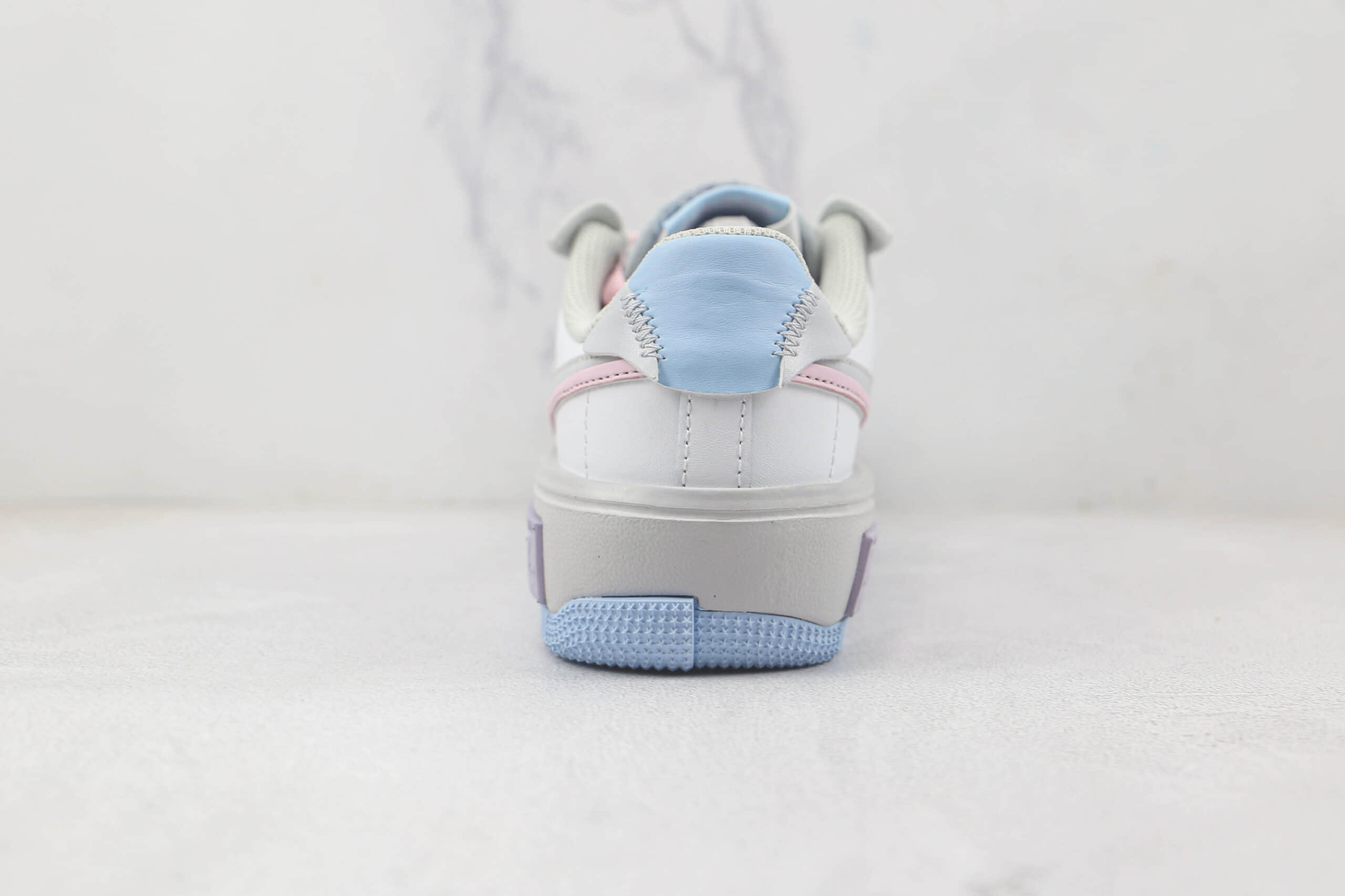 耐克Nike Air Force 1’07 Low纯原版本低帮空军一号马卡龙配色板鞋内置气垫 货号：CW6688-605