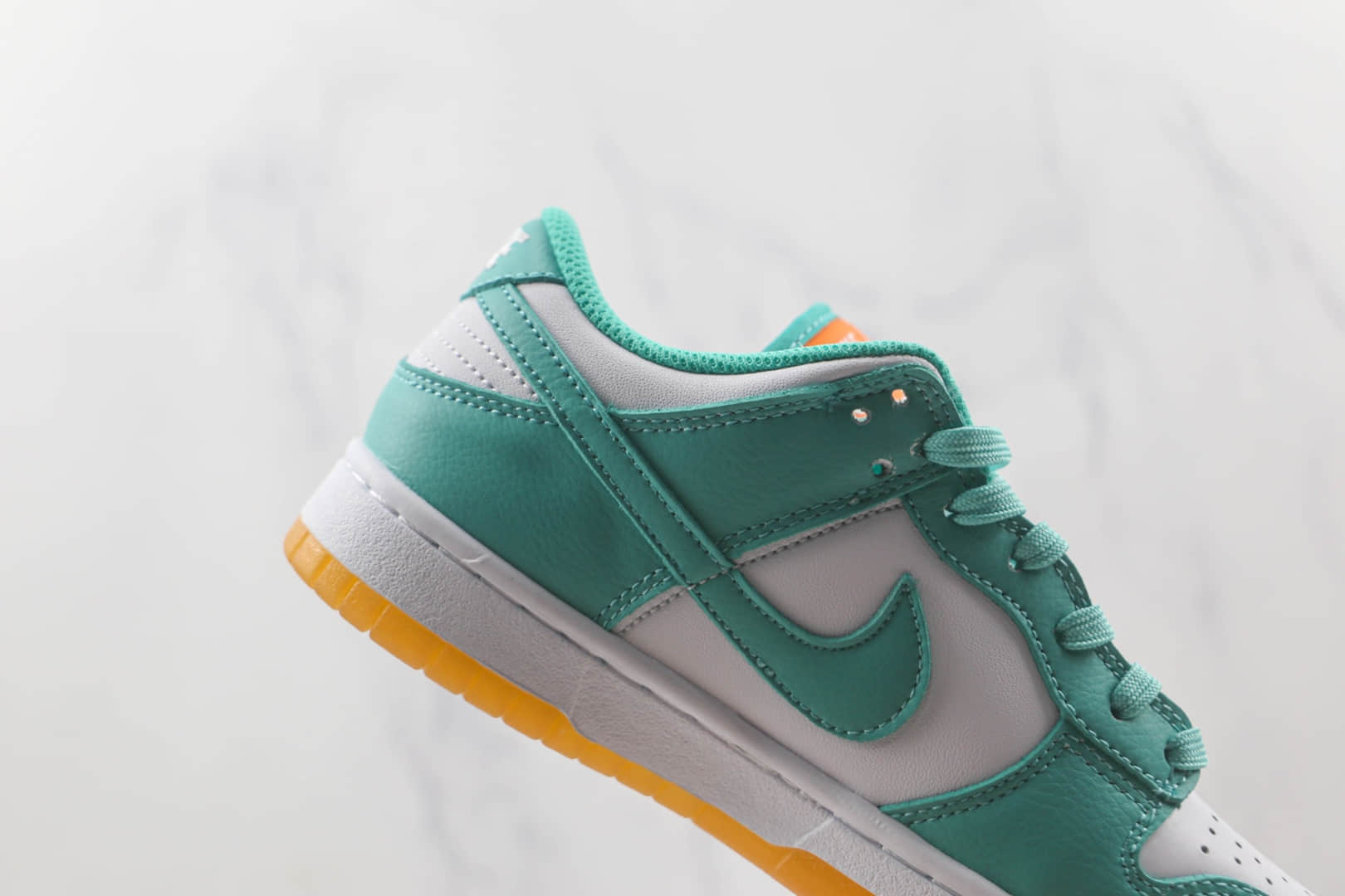 耐克Nike SB Dunk Low Pro纯原版本白绿生胶底复古板鞋原鞋开模一比一打造 货号：DV2190-100