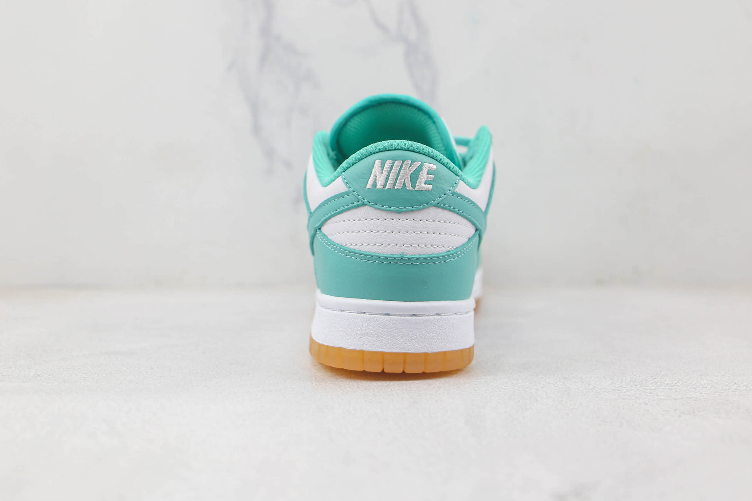 耐克Nike SB Dunk Low Pro纯原版本白绿生胶底复古板鞋原鞋开模一比一打造 货号：DV2190-100