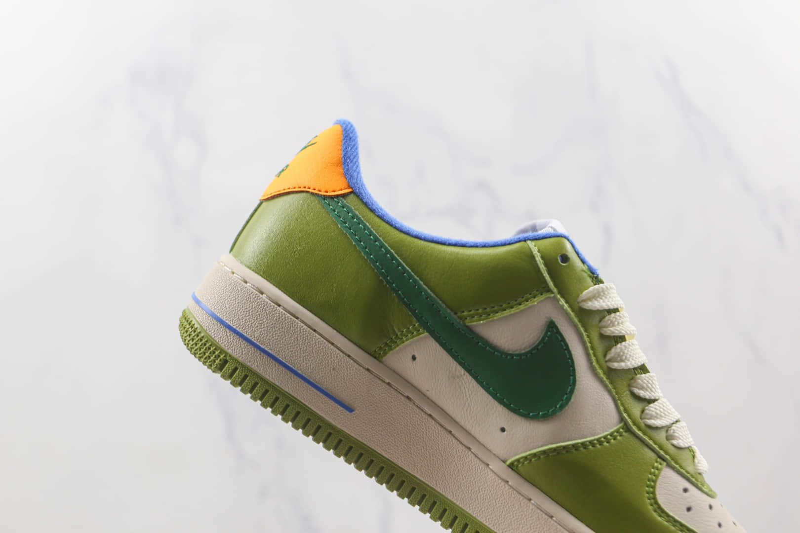 耐克Nike Air Force 1’07 Low纯原版本低帮空军一号牛油果绿板鞋原楦头纸板打造 货号：DG2296-007