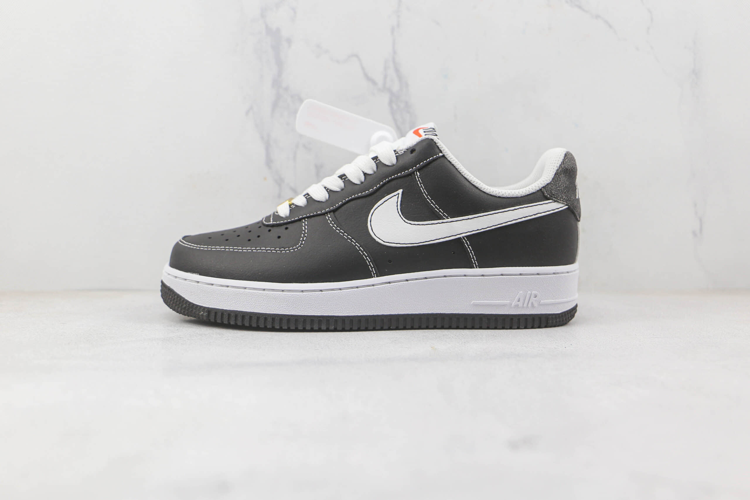 耐克Nike Air Force 1’07 Low纯原版本低帮空军一号白黑色板鞋原鞋开模一比一打造 货号：DA8478-001