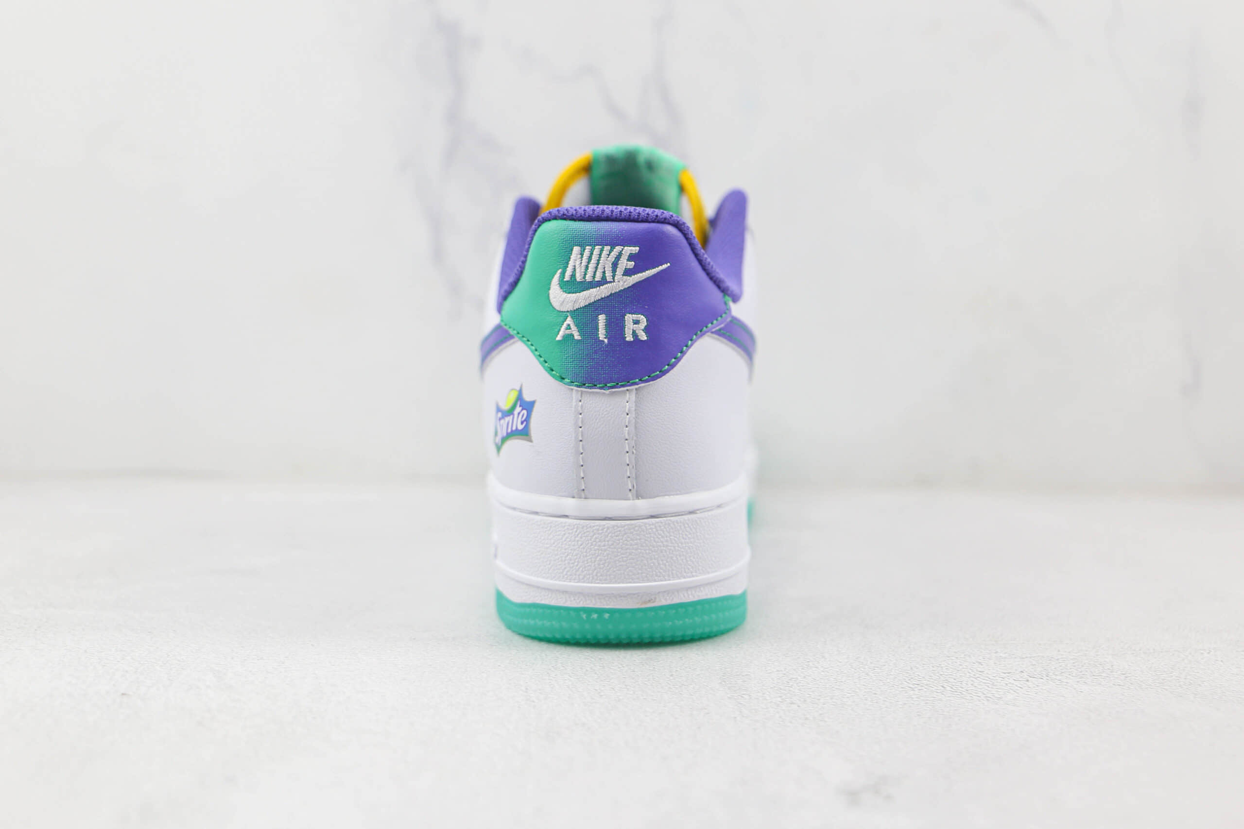 耐克Nike Air Force 1’07 Low纯原版本低帮AF1空军一号雪碧限定内置气垫 货号：BS8873-806