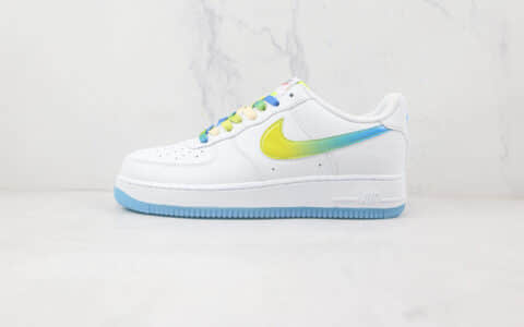 耐克Nike Air Force 1’07 Low纯原版本低帮空军一号渐变蓝绿勾板鞋内置气垫　货号：TO1232-111