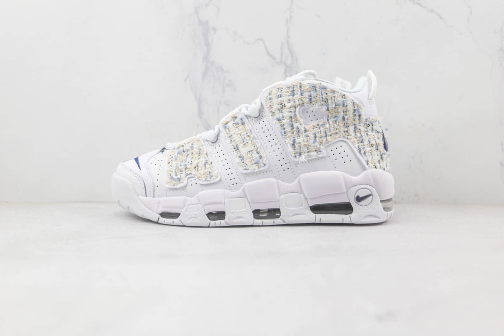 耐克Nike Air More Uptempo 96 QS纯原版本皮蓬小香风贴布简约大R篮球鞋原档案数据开发 货号：DH9719-100