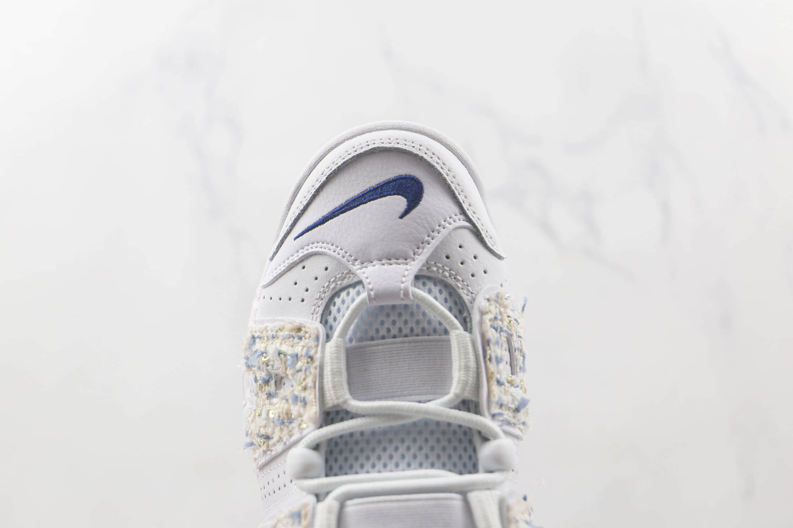 耐克Nike Air More Uptempo 96 QS纯原版本皮蓬小香风贴布简约大R篮球鞋原档案数据开发 货号：DH9719-100
