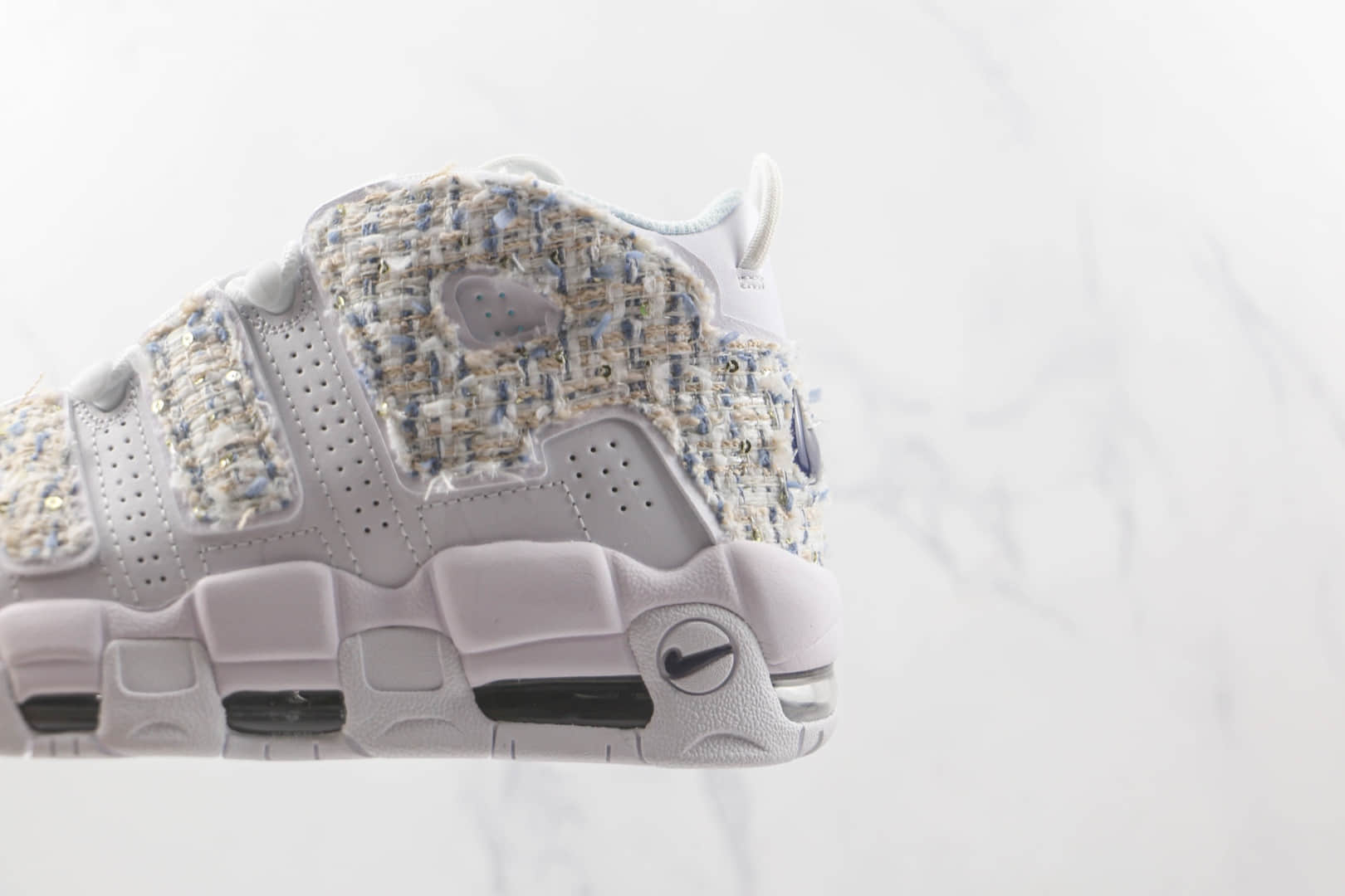 耐克Nike Air More Uptempo 96 QS纯原版本皮蓬小香风贴布简约大R篮球鞋原档案数据开发 货号：DH9719-100