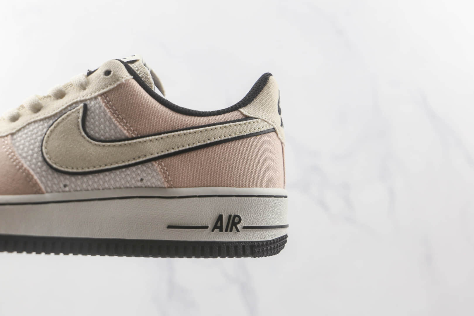 耐克Nike Air Force 1’07 Low纯原版本低帮空军一号白粉拼接板鞋内置气垫 货号：315122-668